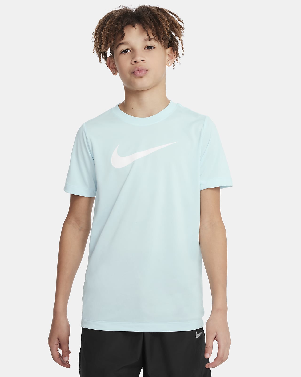 Nike Boy's Dri Fit Swoosh T Shirt : : Clothing, Shoes & Accessories