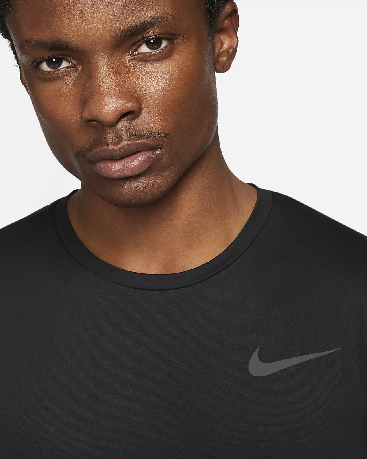 Nike Pro Dri-FIT Men's Tight-Fit Short-Sleeve Top. Nike NL