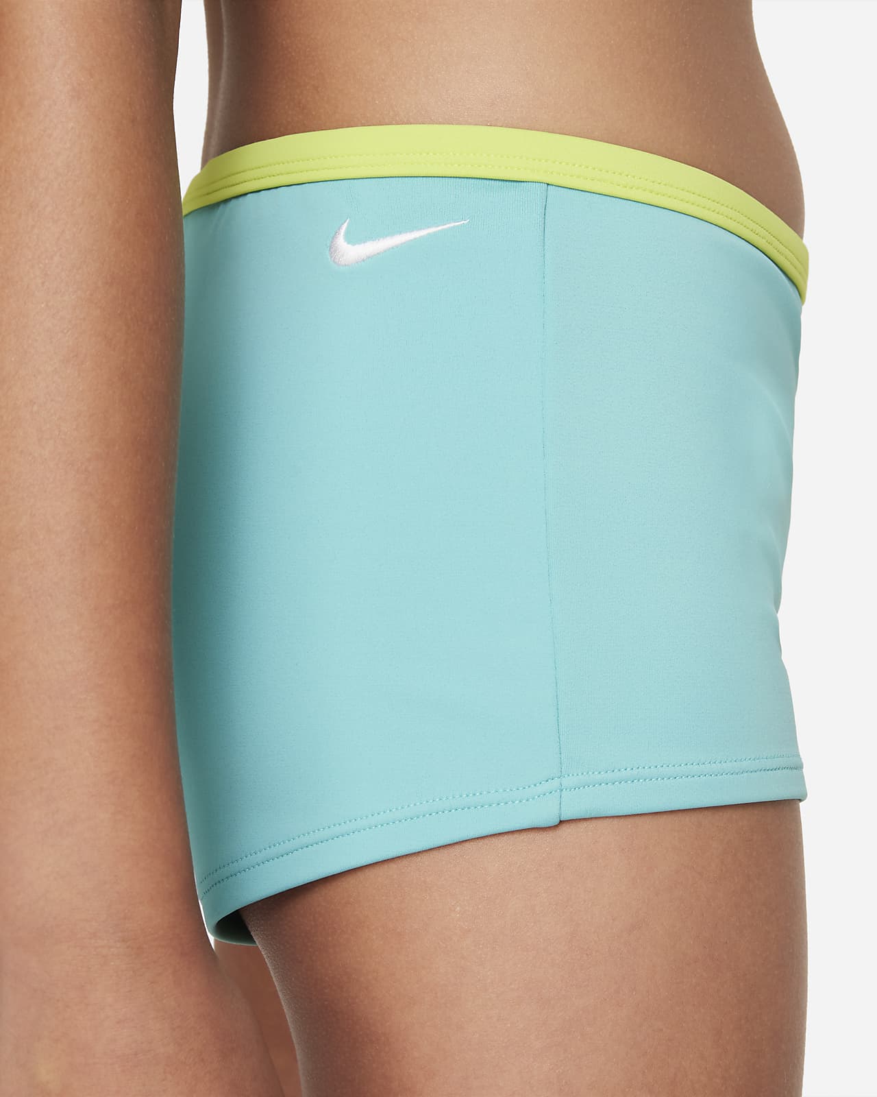 Conjunto de tankini de espalda cruzada Nike Essential para niña talla  grande. Nike.com