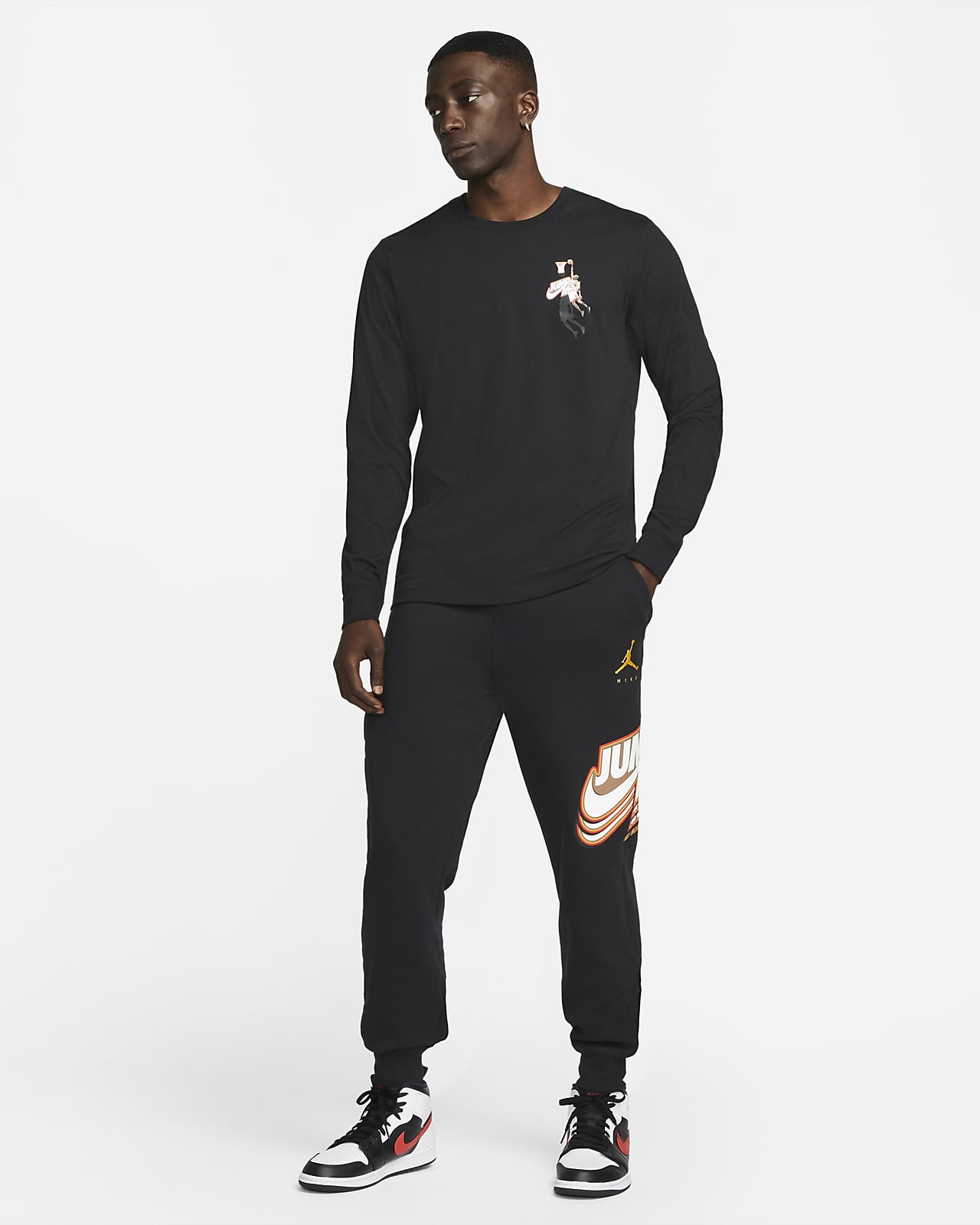 Long-Sleeve T-Shirt. Nike AU