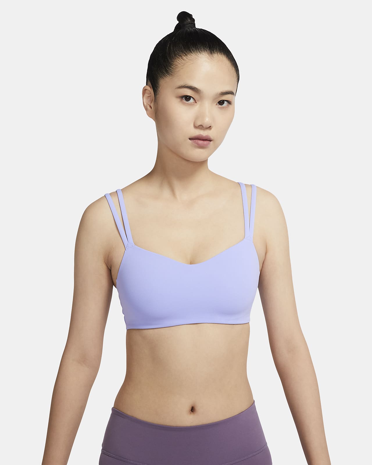 Nike Alate 女款輕度支撐型襯墊肩帶運動內衣