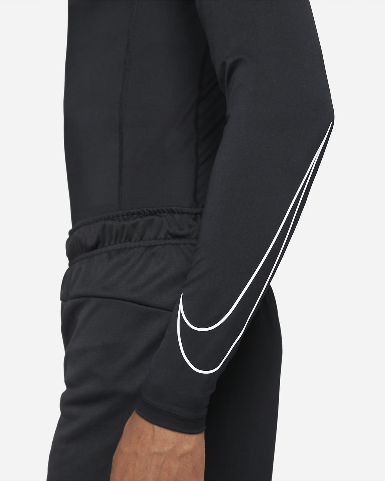 Injection Wafer Hold Nike Pro Dri-FIT Men's Tight-Fit Long-Sleeve Top. Nike LU