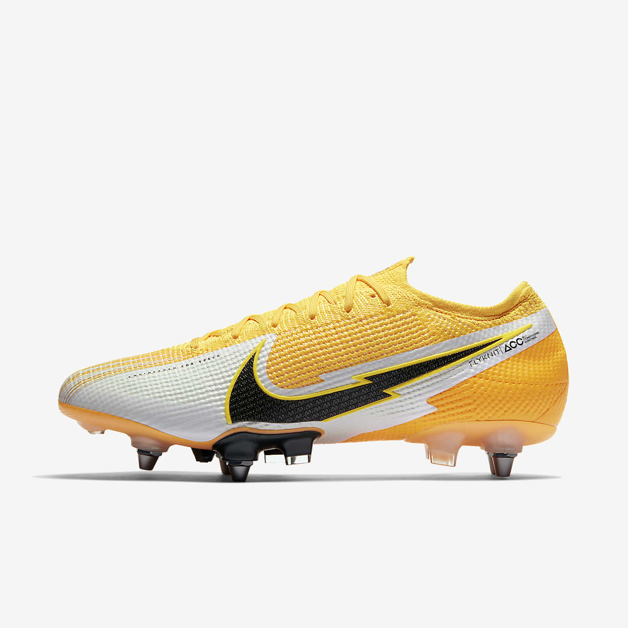 chaussure de foot pour terrain gras