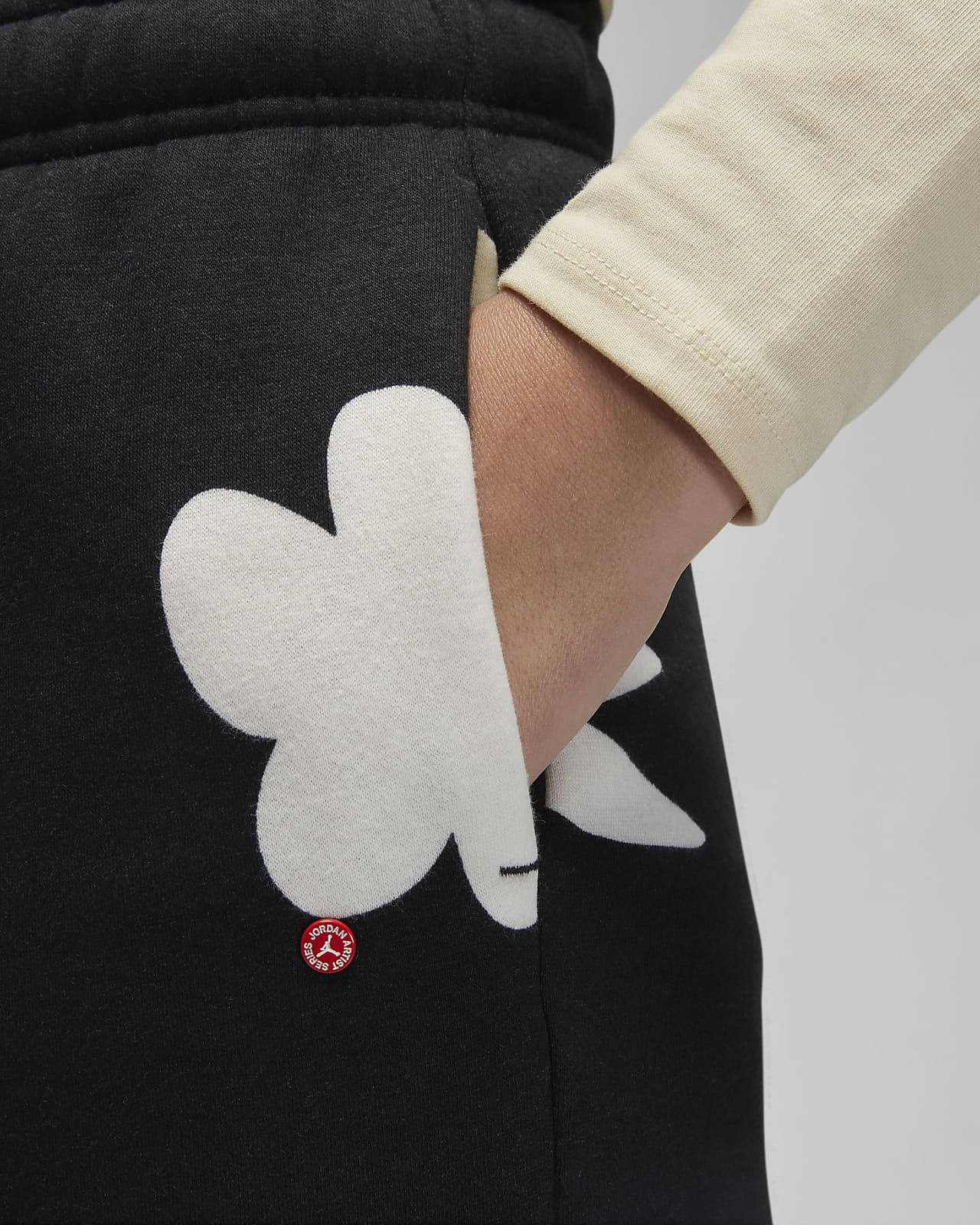 Jordan Artist Series by Mia Lee Women's Fleece Trousers. Nike HU