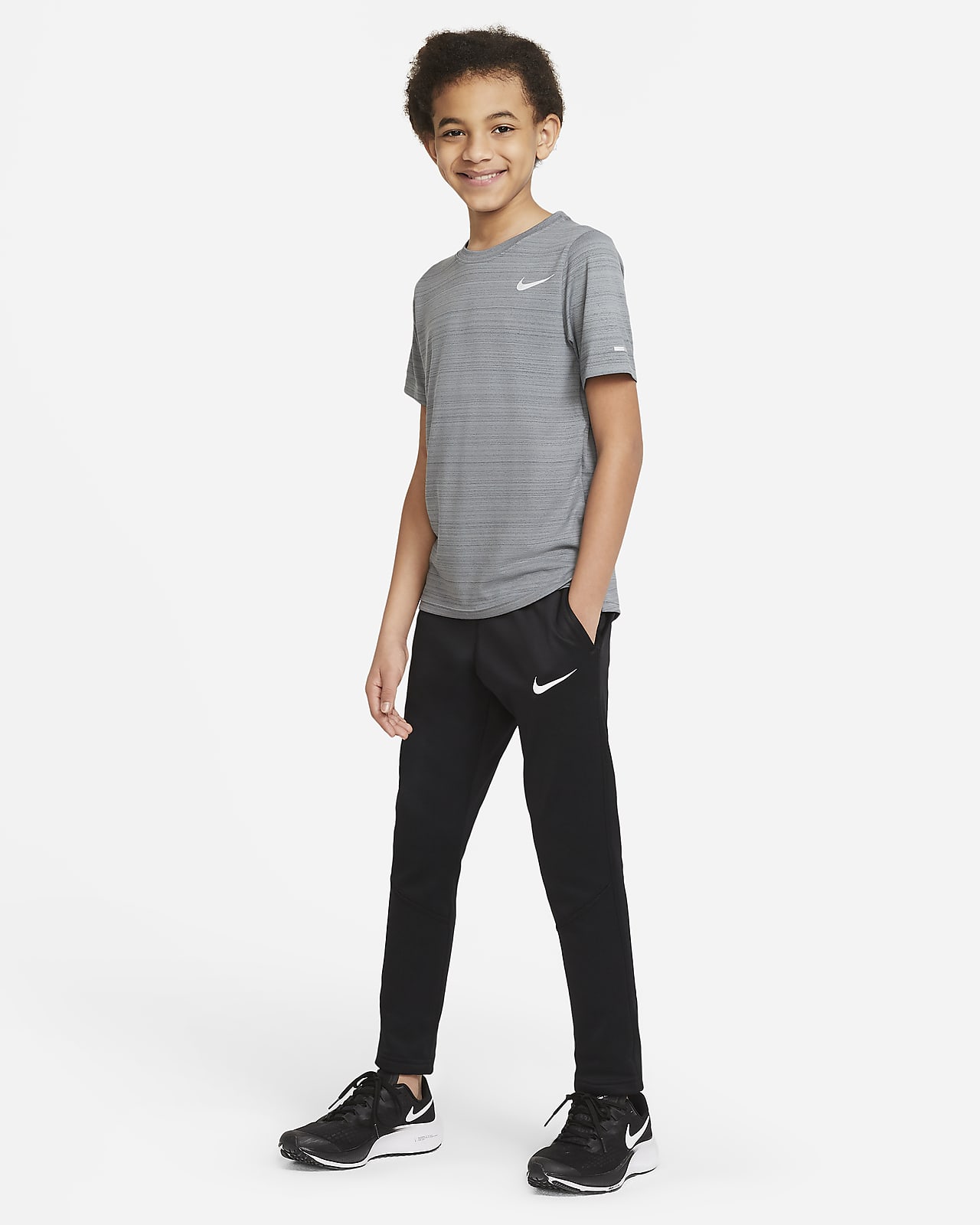 Nike Dri-FIT Miler Trainingstop voor jongens. Nike BE