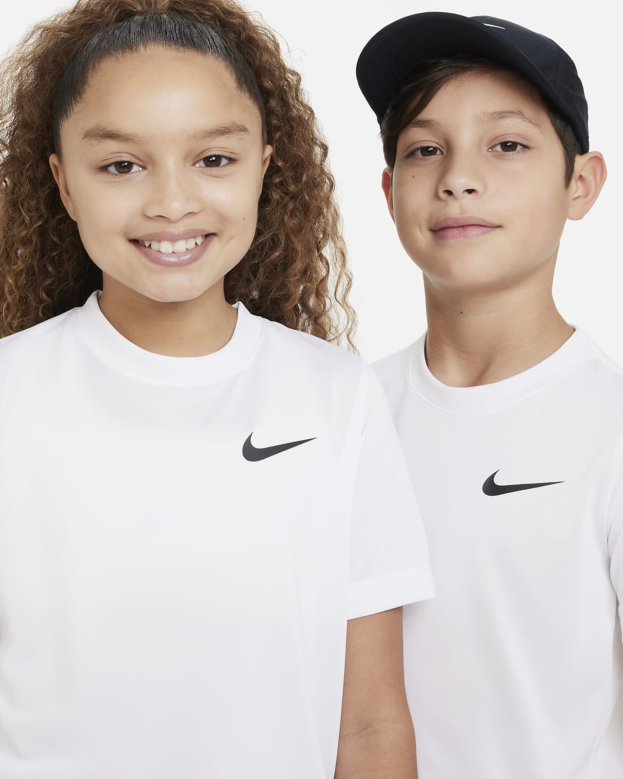 Nike Dri-FIT Legend Older Kids' Training T-Shirt. Nike IN