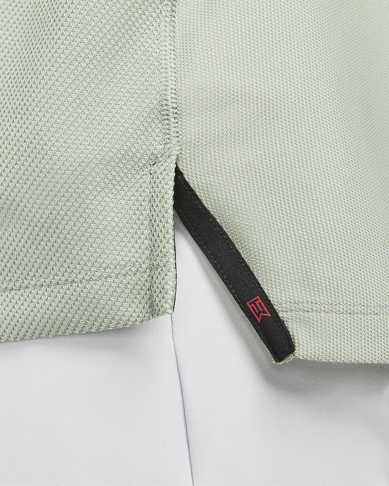 nike men's tiger woods thin stripe zonal cooling golf polo