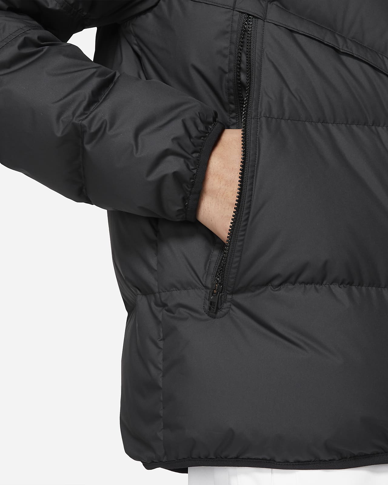 Veste à capuche Nike Sportswear Storm-FIT Windrunner pour Homme. Nike BE