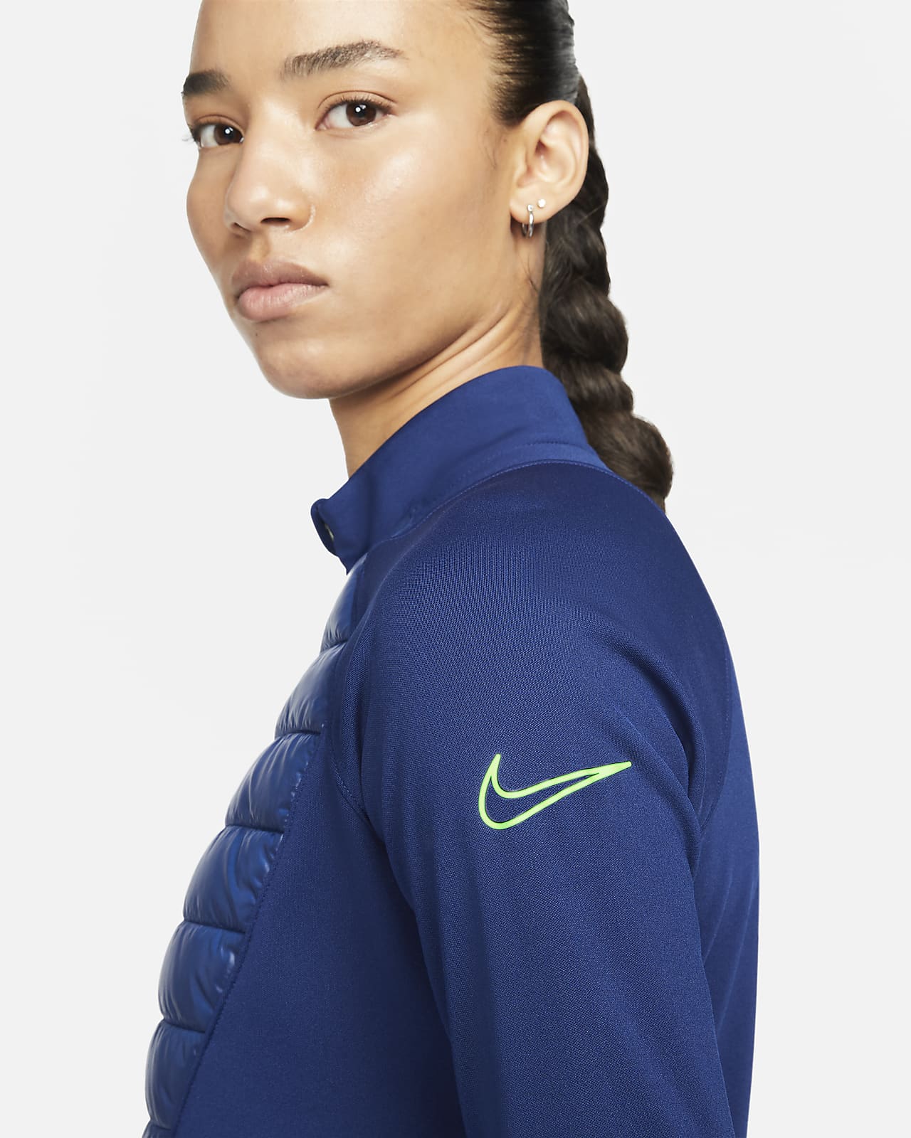 nike therma training top