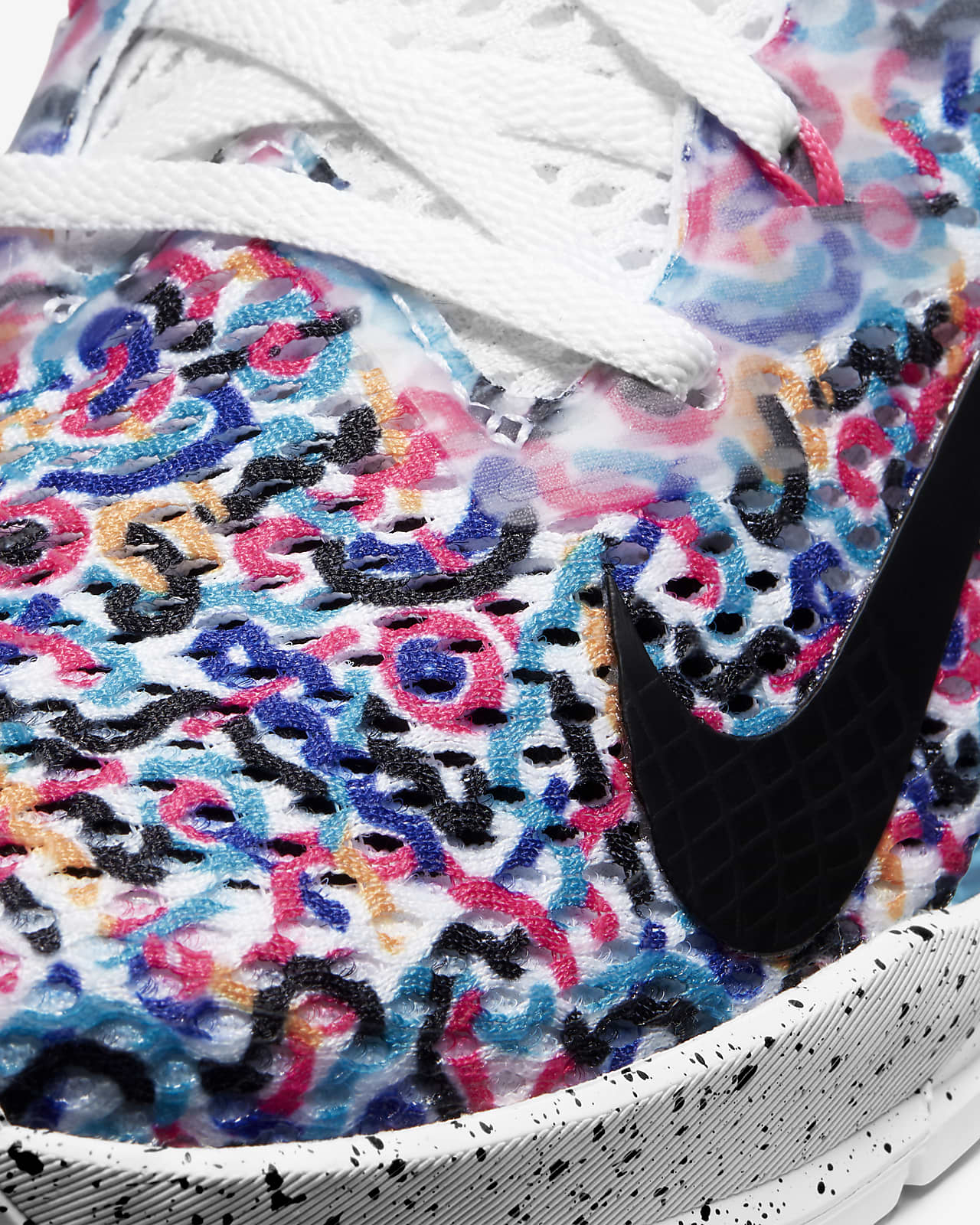 nike metcon pink and white