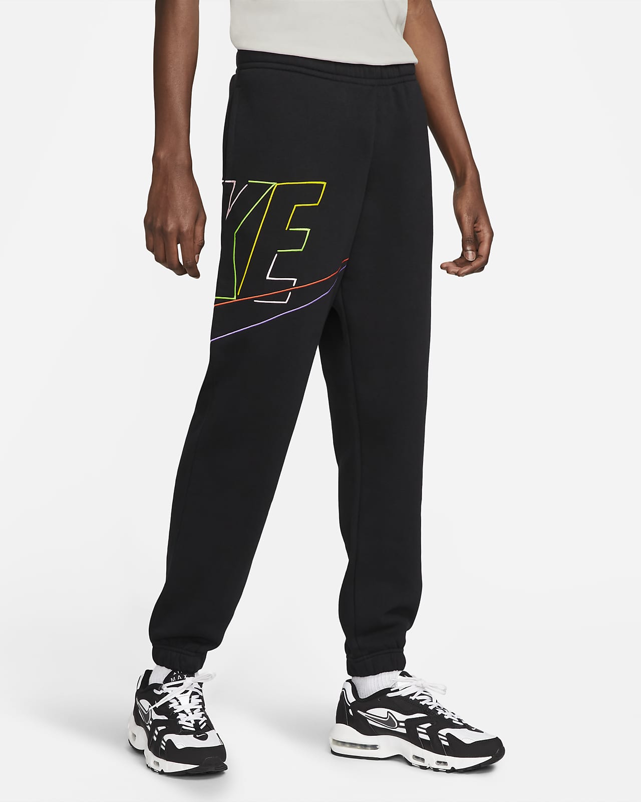 Nike Club Men's Pants. Nike.com