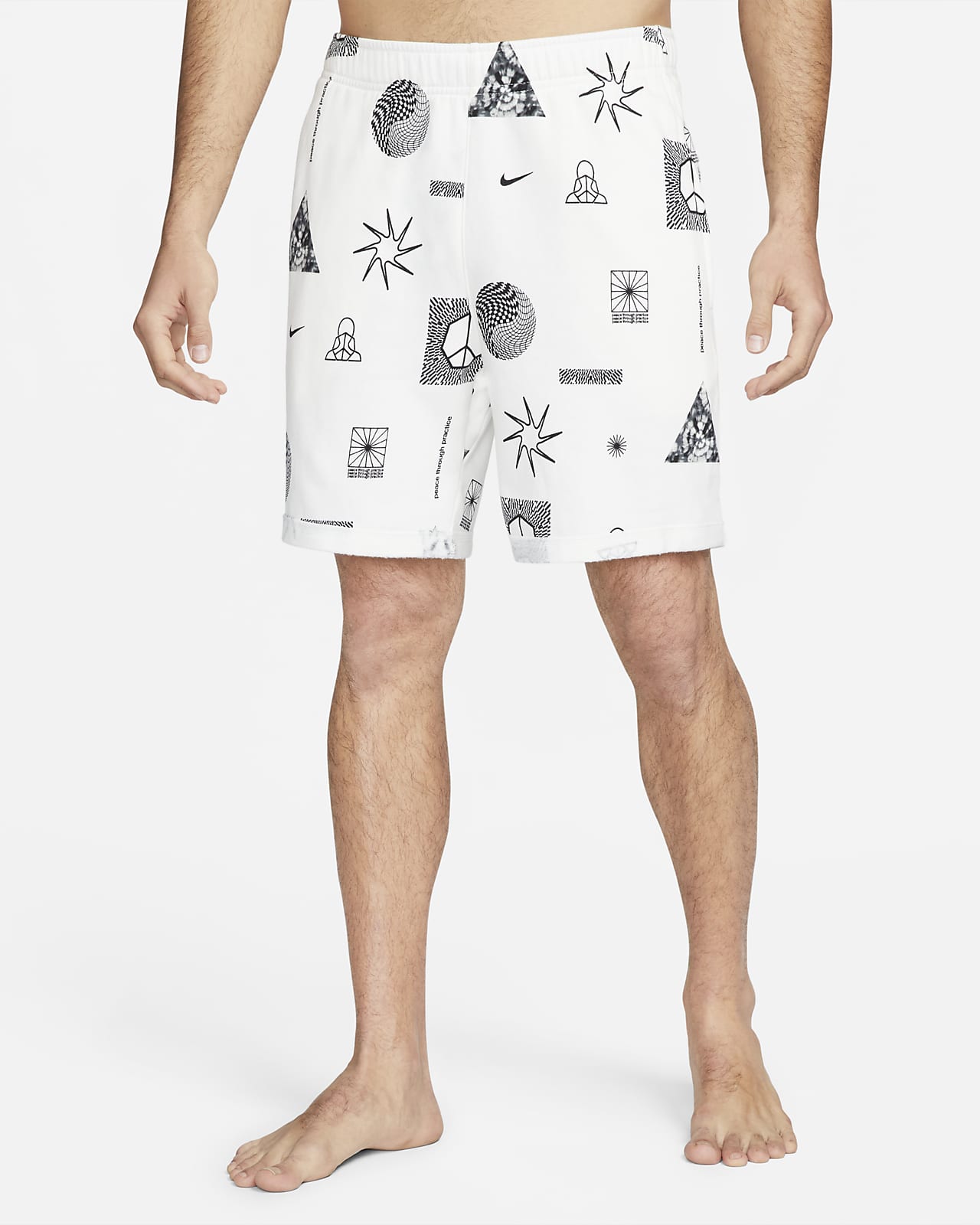 Shorts de tejido Fleece con gráfico para hombre Nike Yoga Therma-FIT