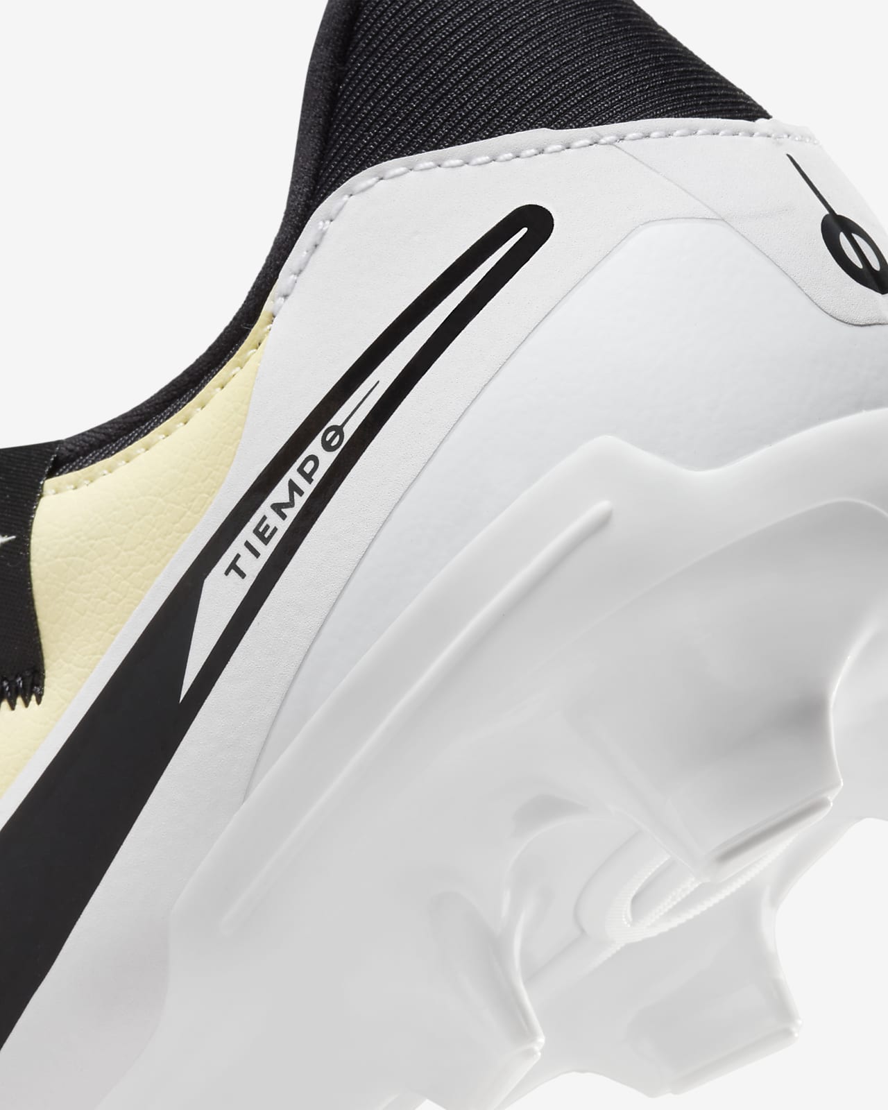 Nike Tiempo Legend 10 Academy Multi-Ground Low-Top Soccer Cleats