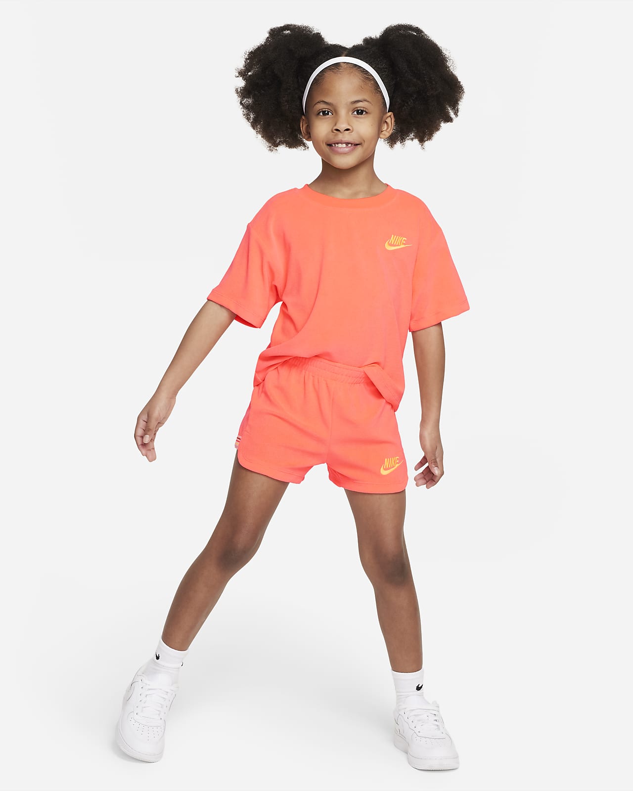 Nike Roll"-sæt to dele i frottémateriale til mindre børn. DK