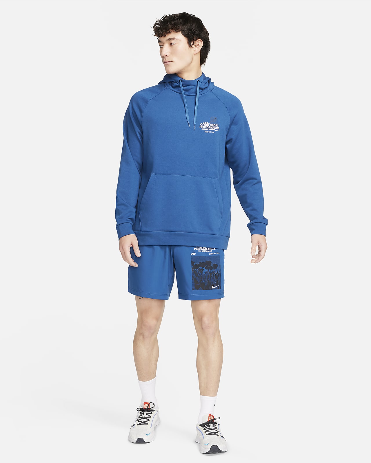 Nike Form Men's Dri-FIT Hooded Versatile Jacket. Nike ID