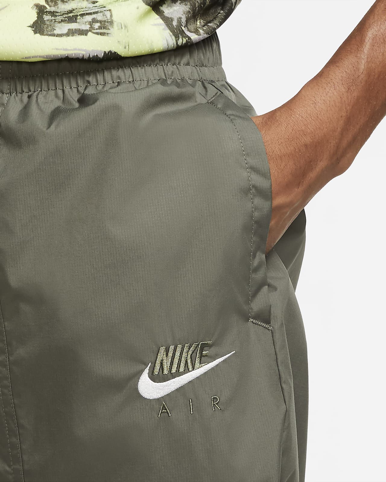 nike reflective swoosh woven pant