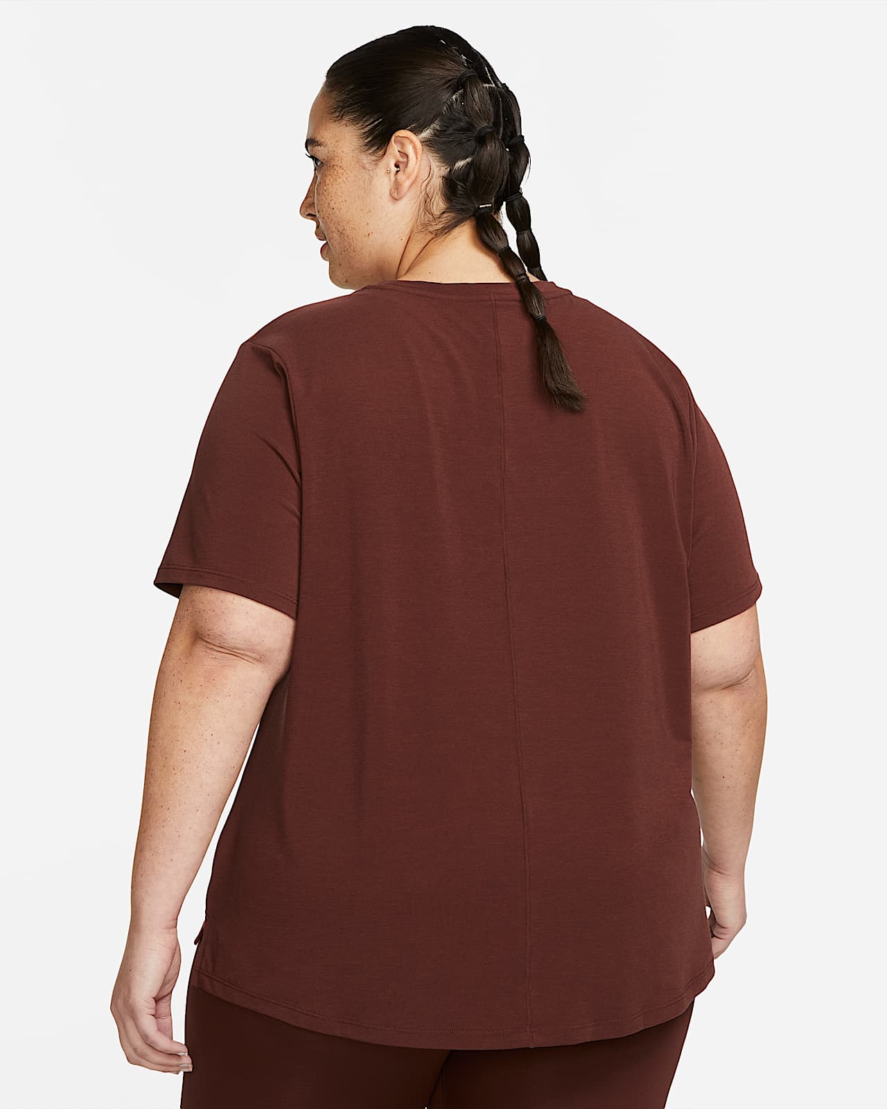Playera de manga corta y ajuste estándar para mujer Nike Dri-FIT One Luxe  (talla grande). Nike.com