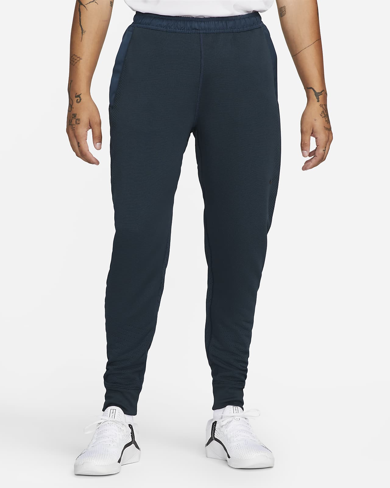 Nike Therma-FIT Men's Tapered Training Pants – Sports Station India