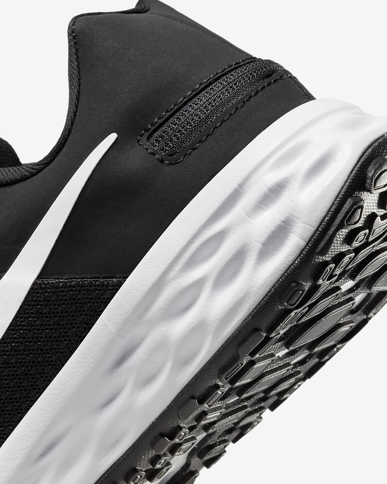 Nike Revolution 6 FlyEase Next Nature Eenvoudig aan en uit te trekken  hardloopschoen voor heren (straat). Nike NL