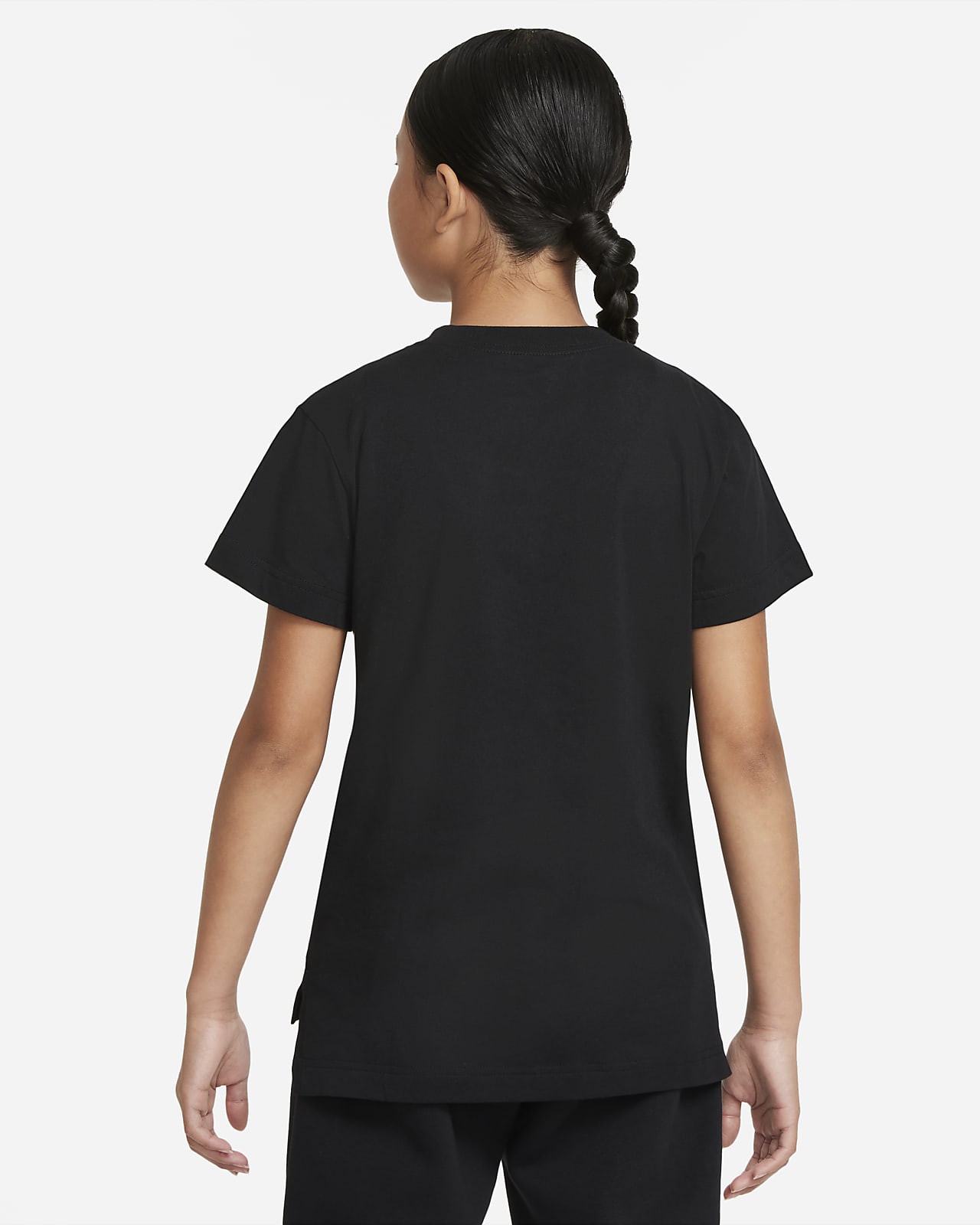 Nike Sportswear Older Kids' (Girls') T-Shirt. Nike GB