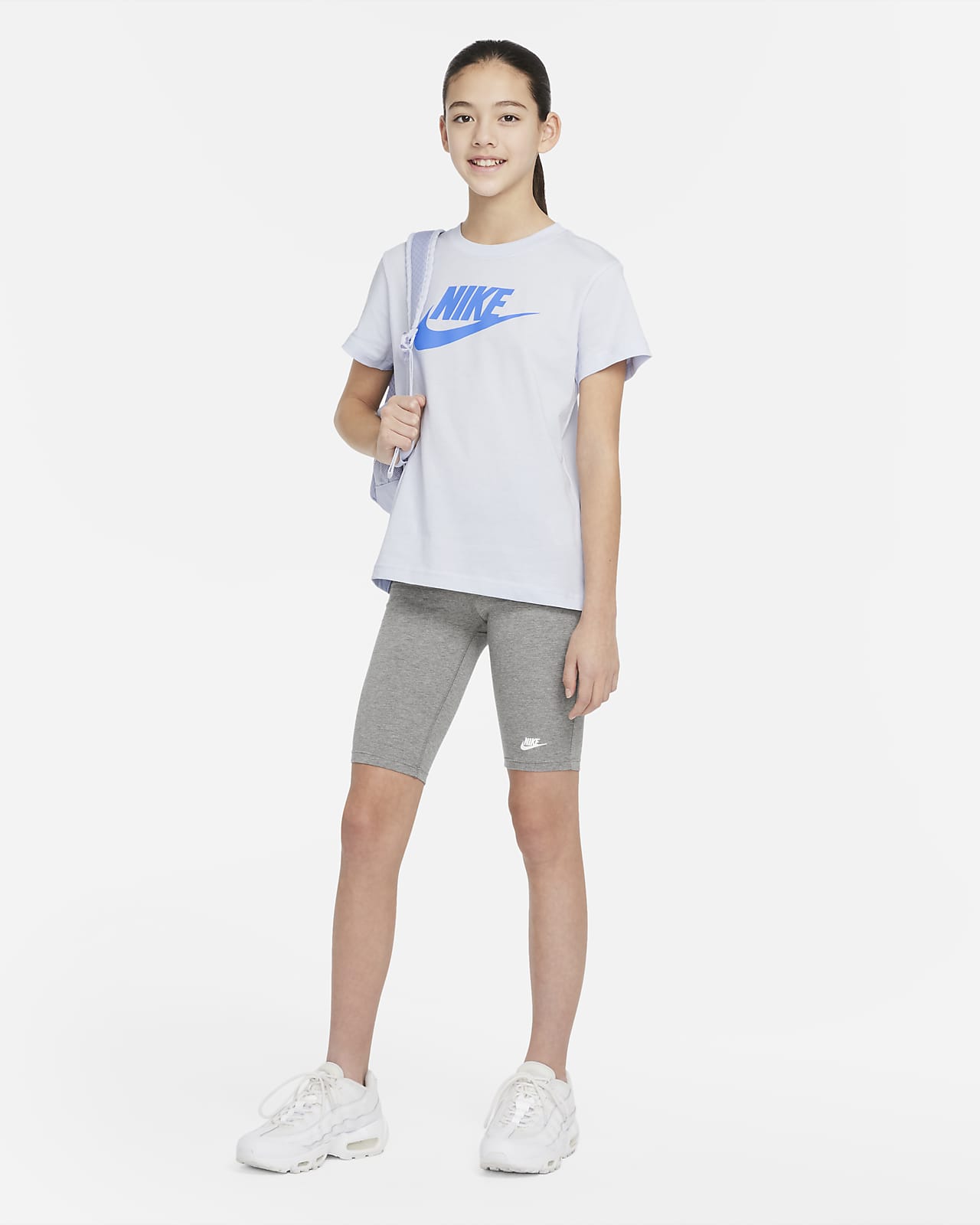 Nike Sportswear Big T-Shirt.