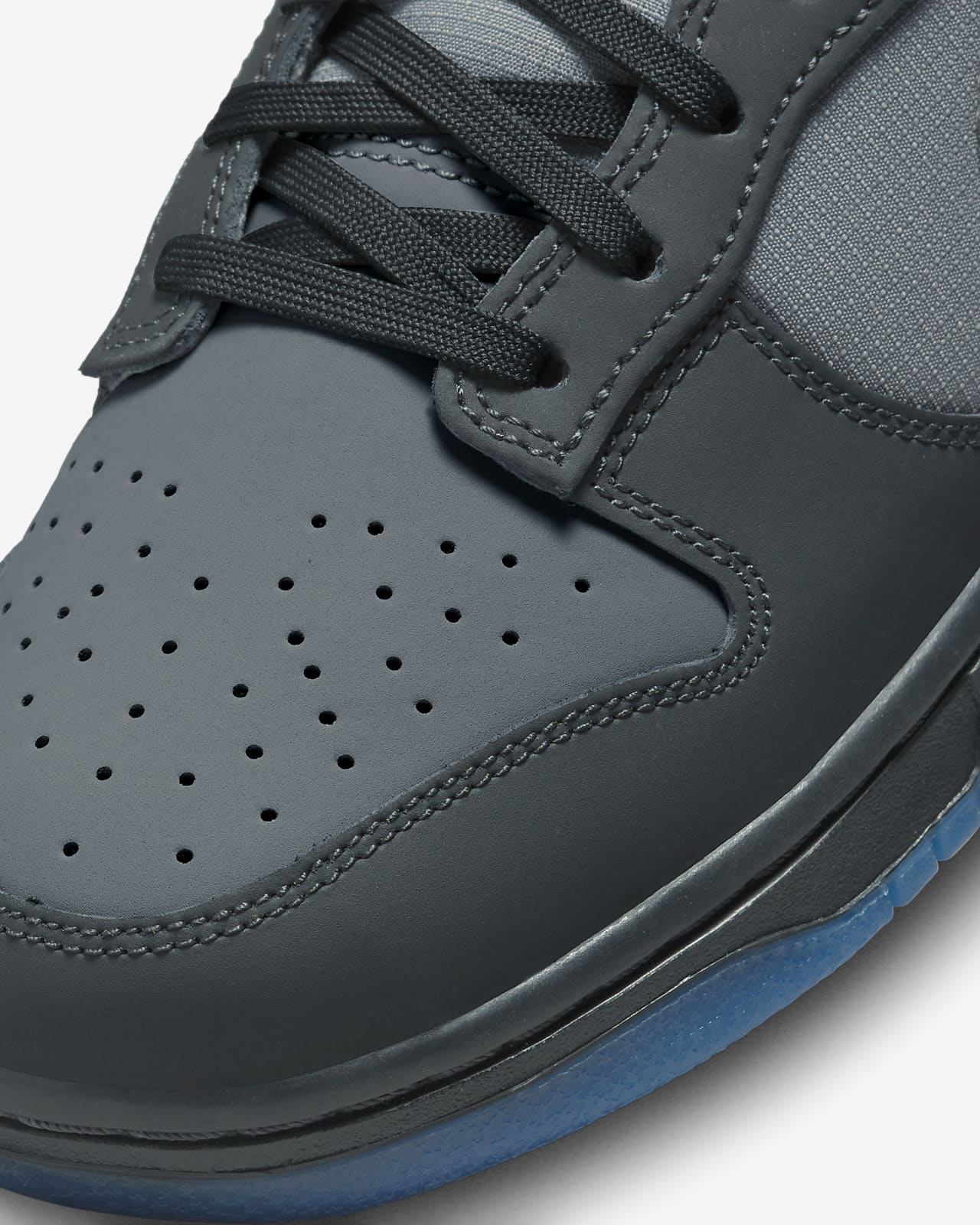 Nike Men's Dunk Low Pro SB Black/Black/University Blue Skate Shoe