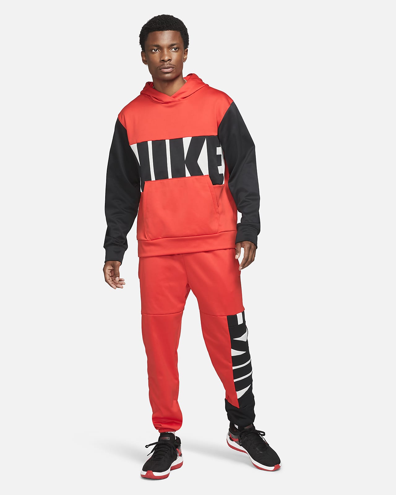 nike therma basketball hoodie