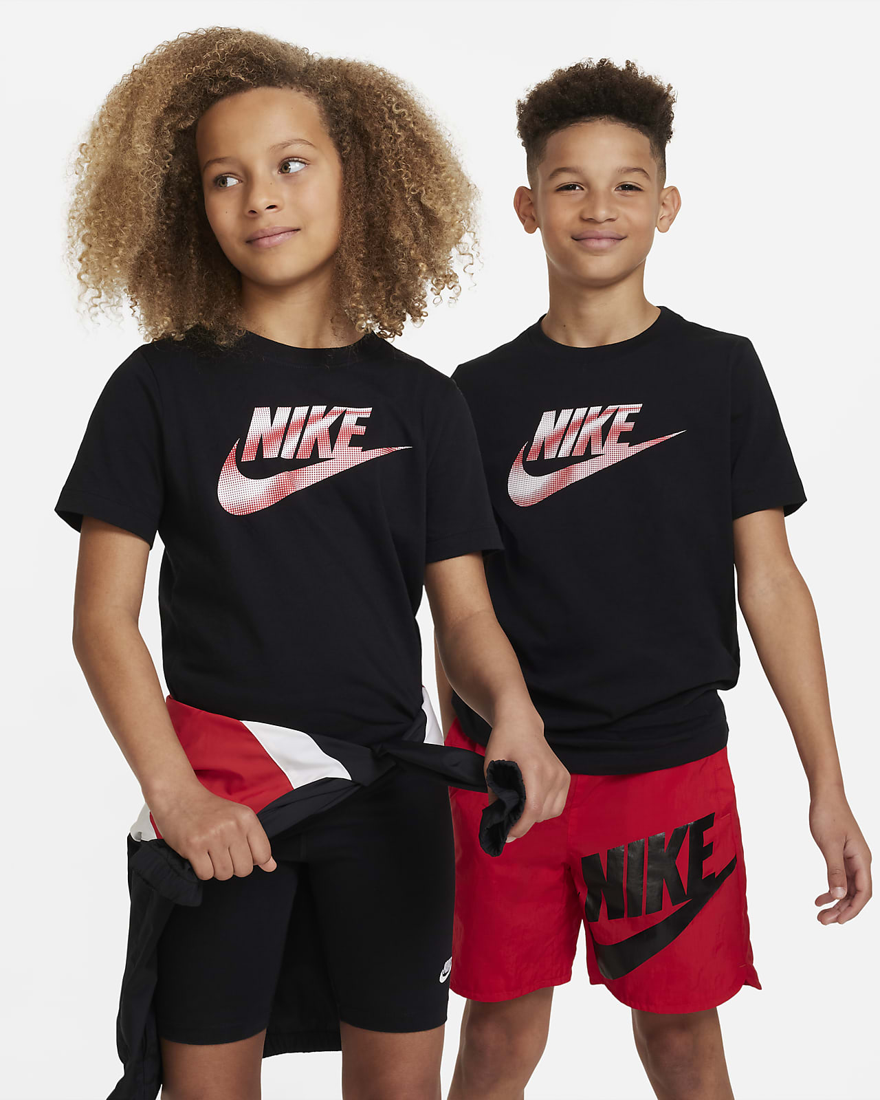 humane dechifrere Søjle Nike Sportswear-T-shirt til større børn. Nike DK