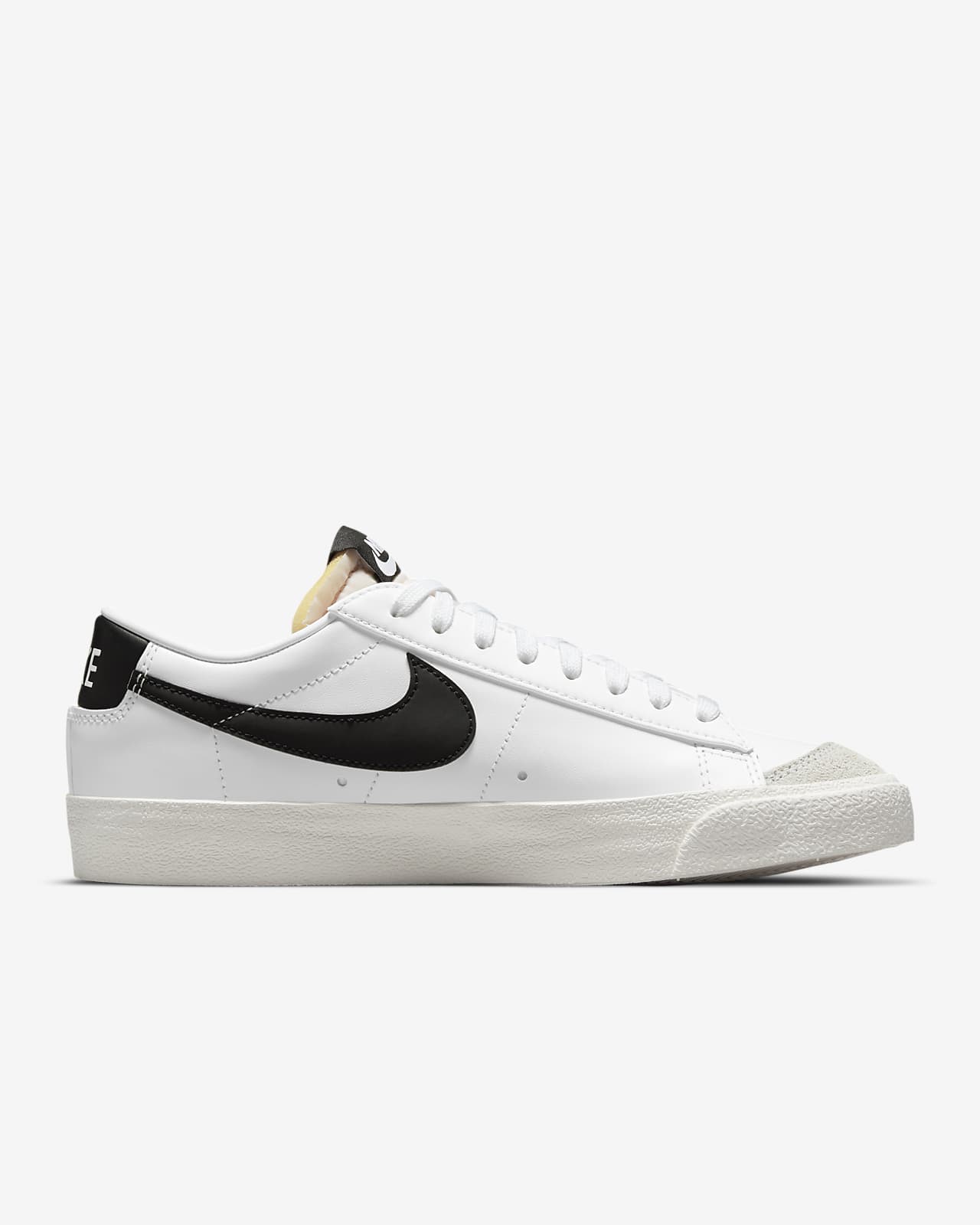 nike blazer low women's shoe