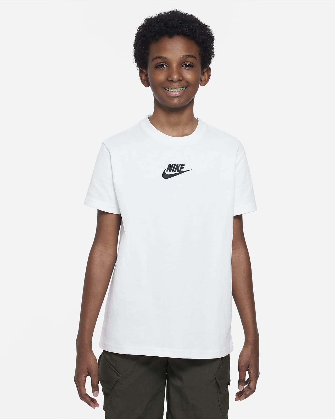 Fruncir el ceño Insignia recurso renovable Nike Sportswear Premium Essentials Big Kids' T-Shirt. Nike.com