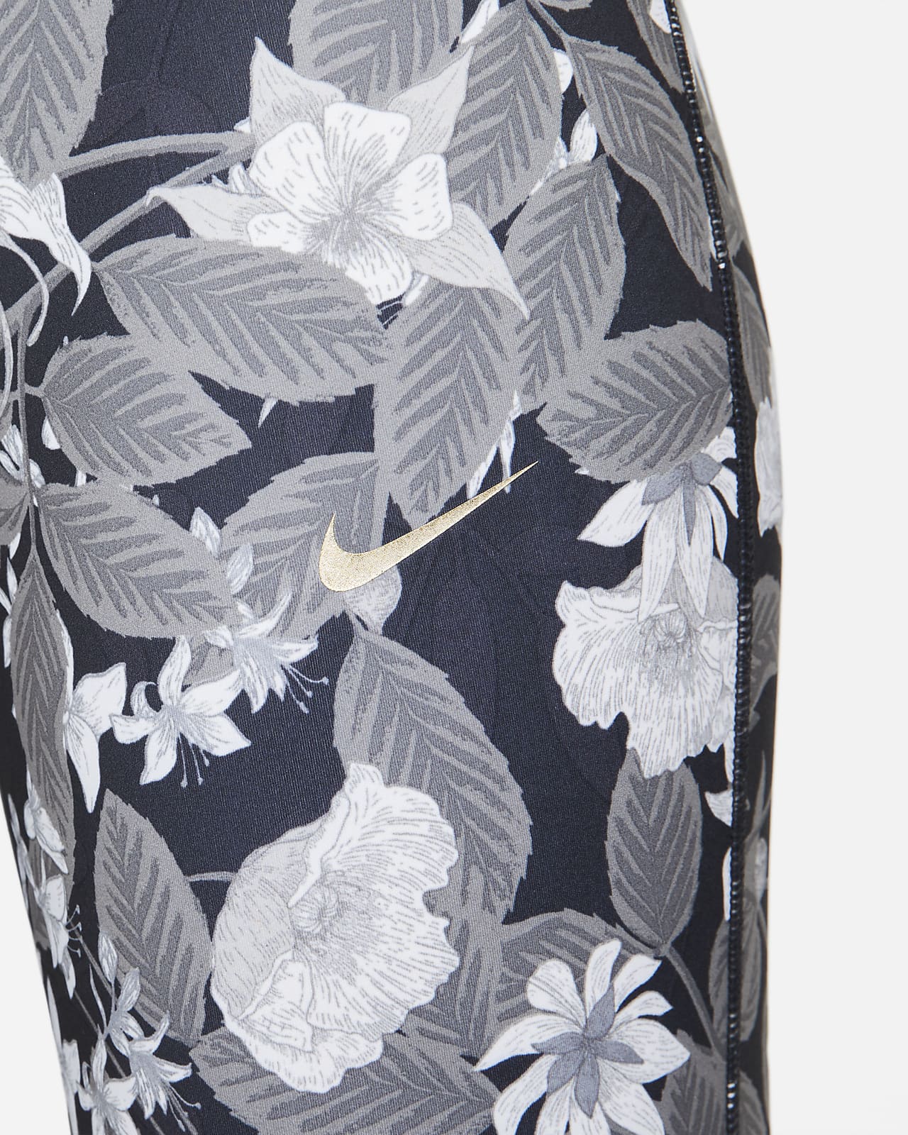 Serena Williams Design Crew Women's Crossover Leggings. Nike LU