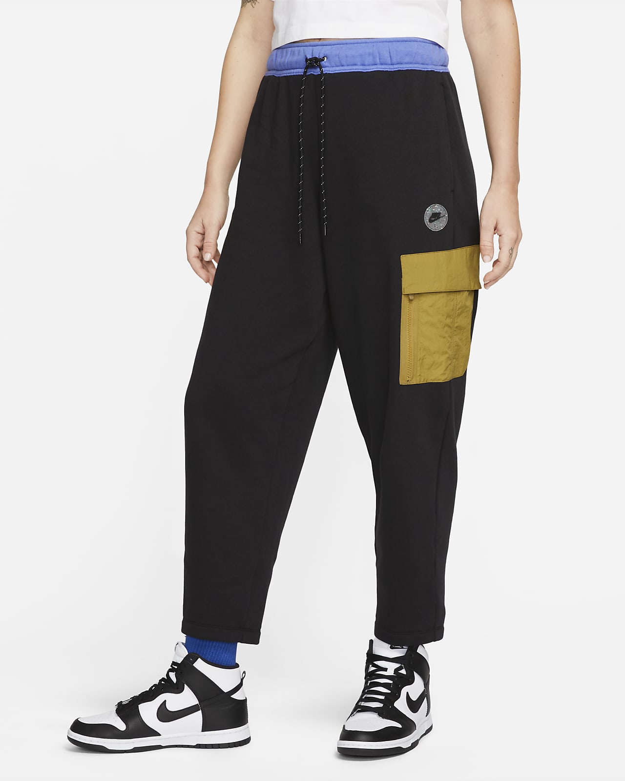 Falsedad serie Acostado Nike Sportswear Pantalón funcional y deportivo con bolsillos de tejido  Fleece - Mujer. Nike ES