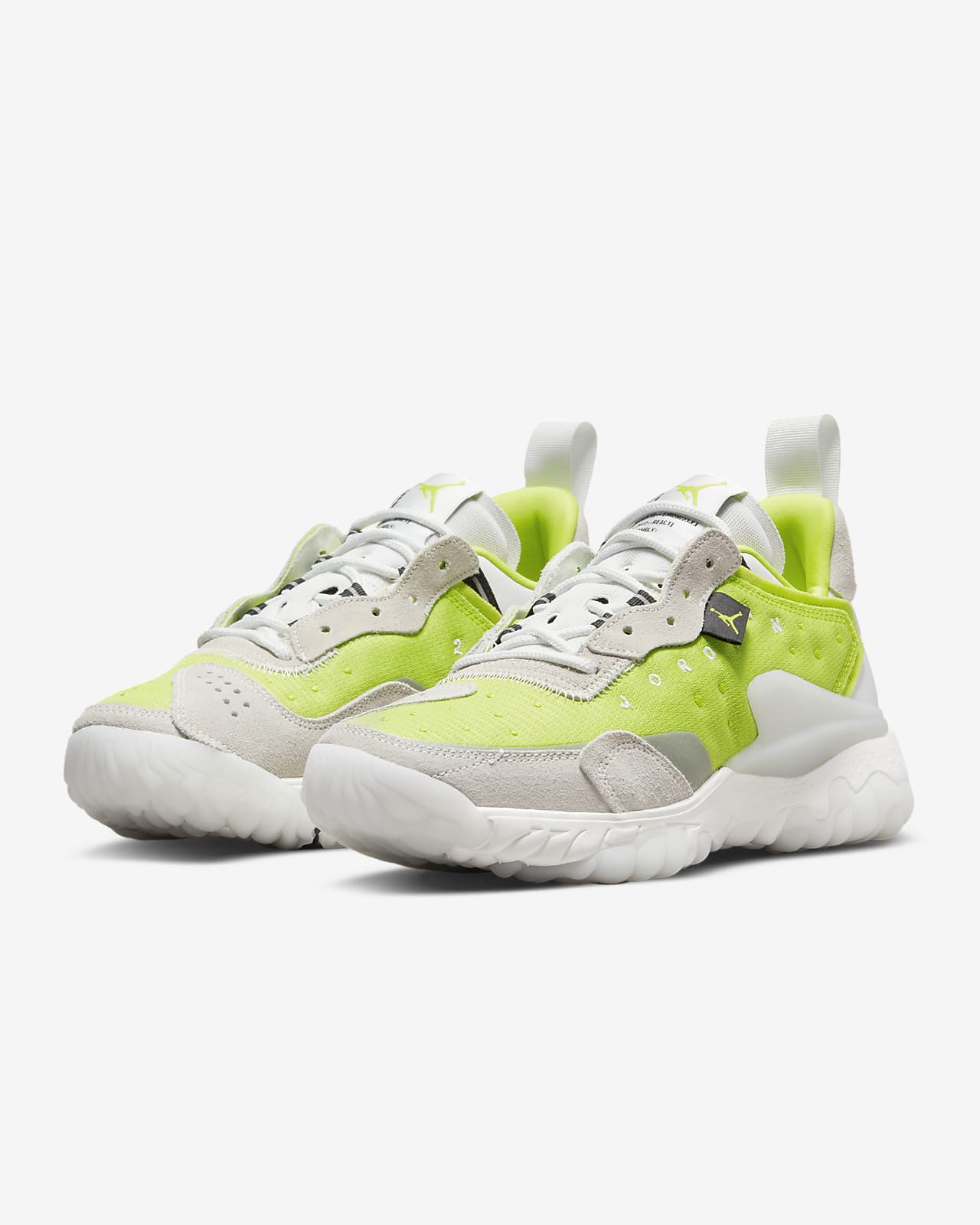 Jordan Delta 2 Dameschoen. Nike BE