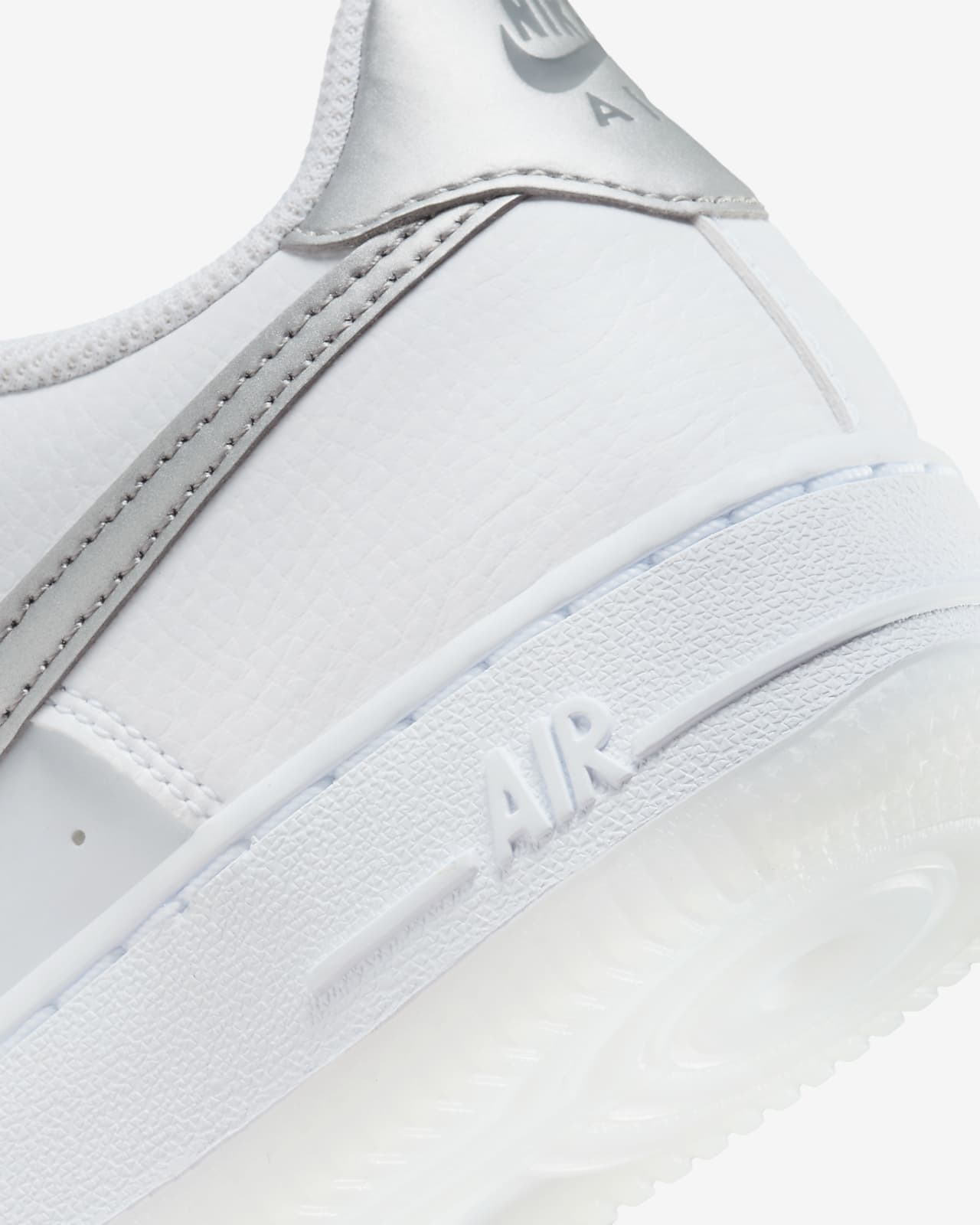Big Kids' Nike Air Force 1 White/Silver / 7