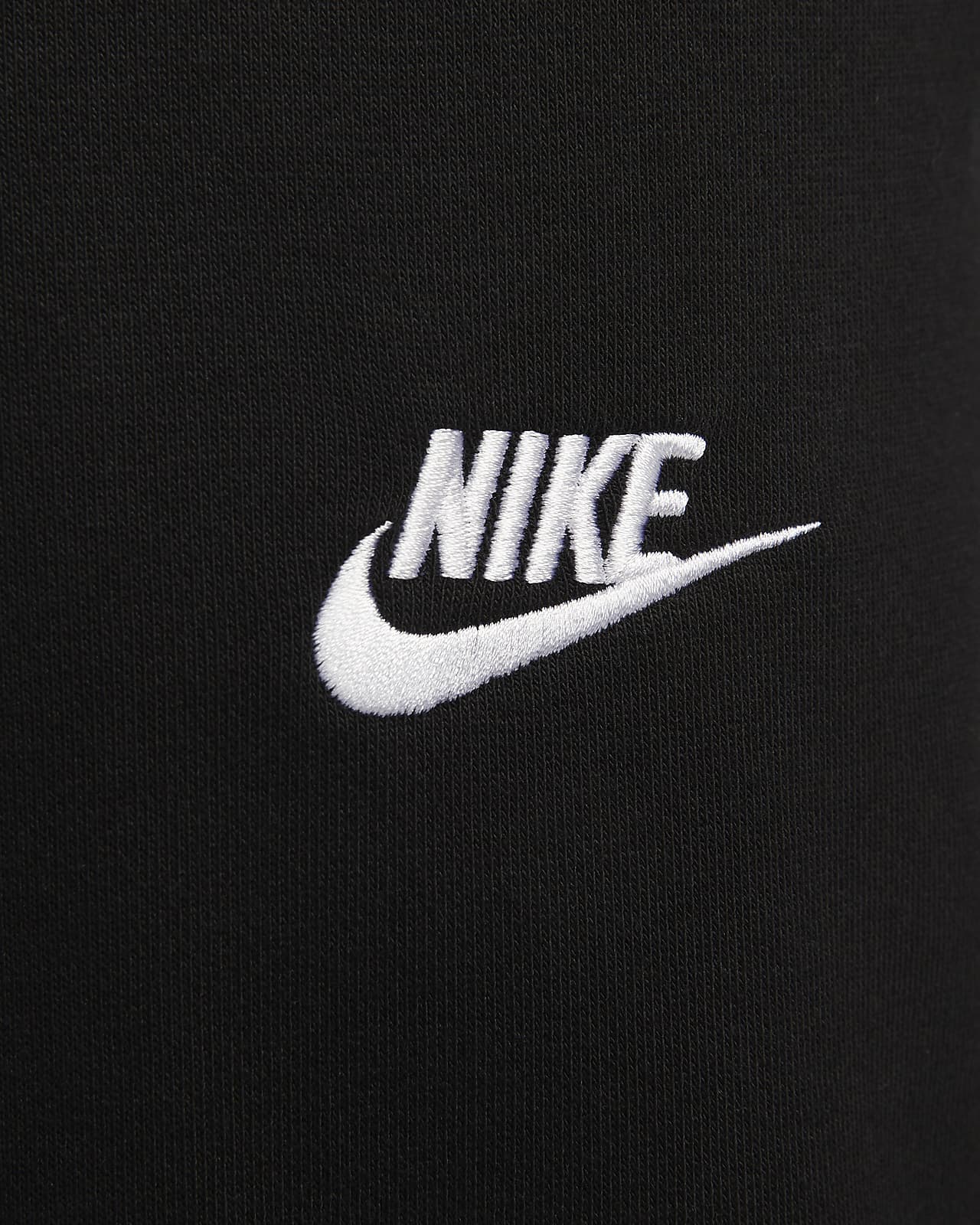 Nike sportswear noir outlet et blanc