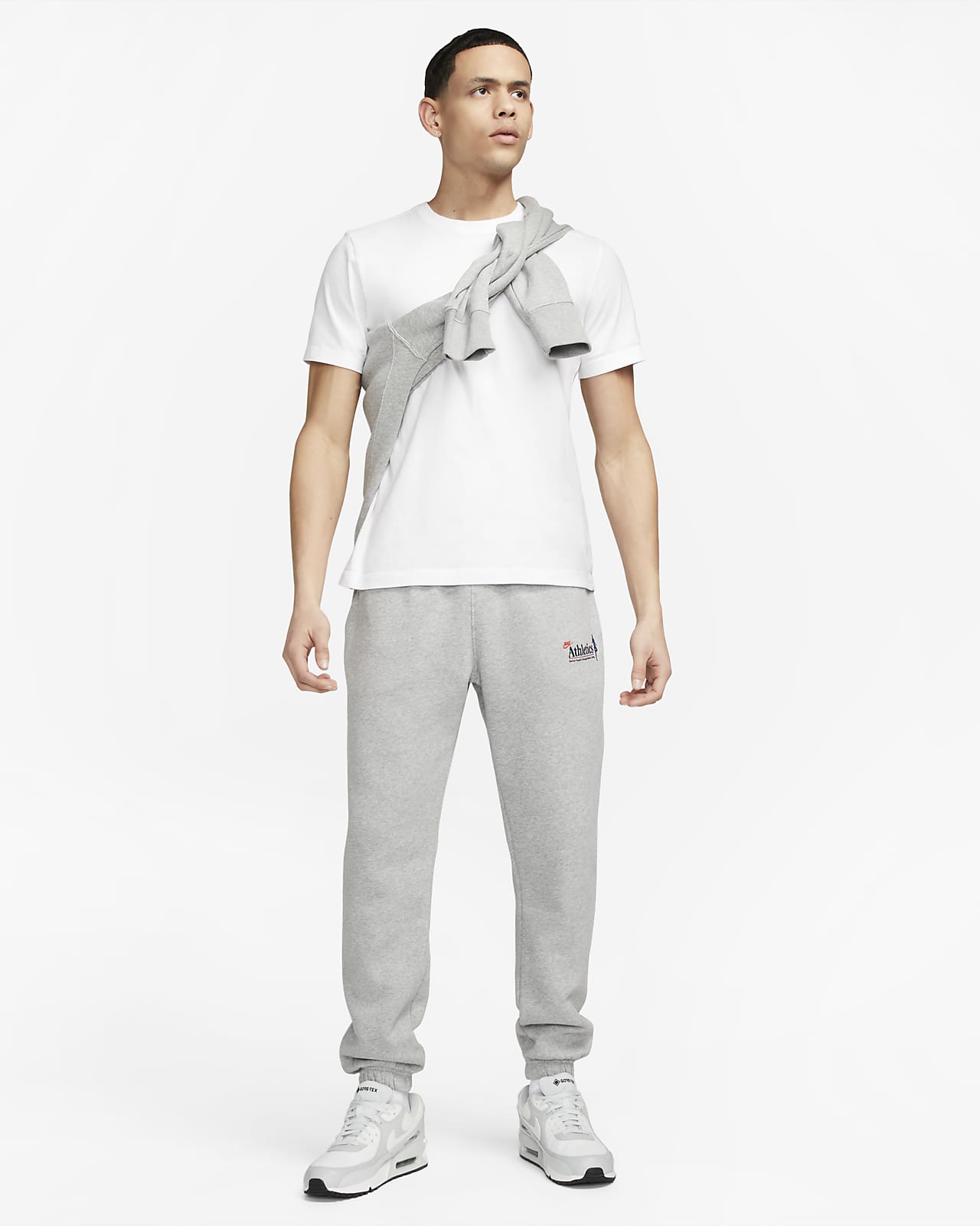 Nike 26621 Mens Black Sportswear Club Fleece Pants Size Small for