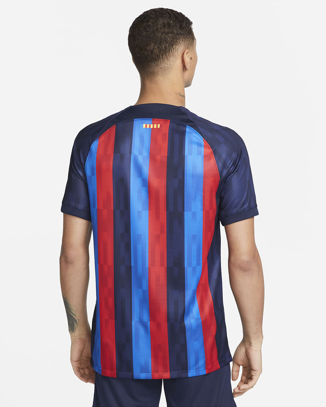 Nike公式 Fc バルセロナ 22 23 スタジアム ホーム メンズ ナイキ Dri Fit サッカーユニフォーム オンラインストア 通販サイト