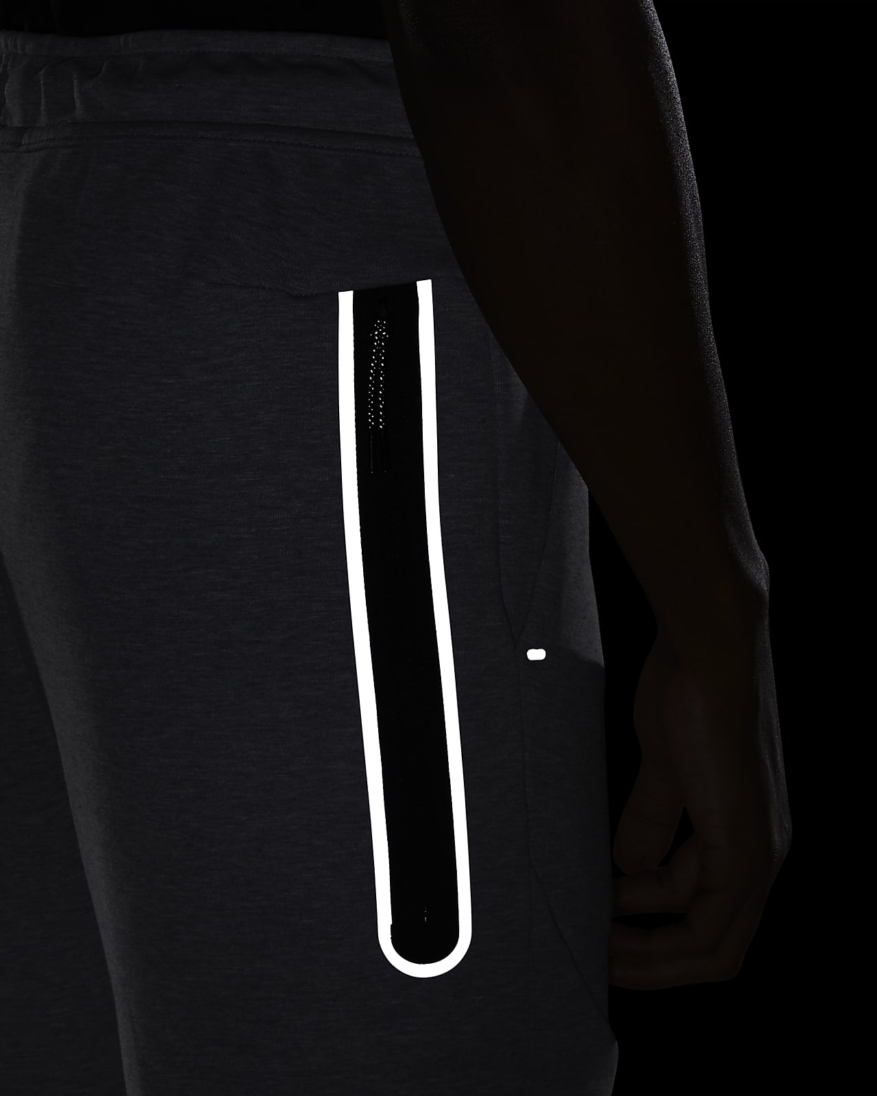 nike tech fleece joggers black white