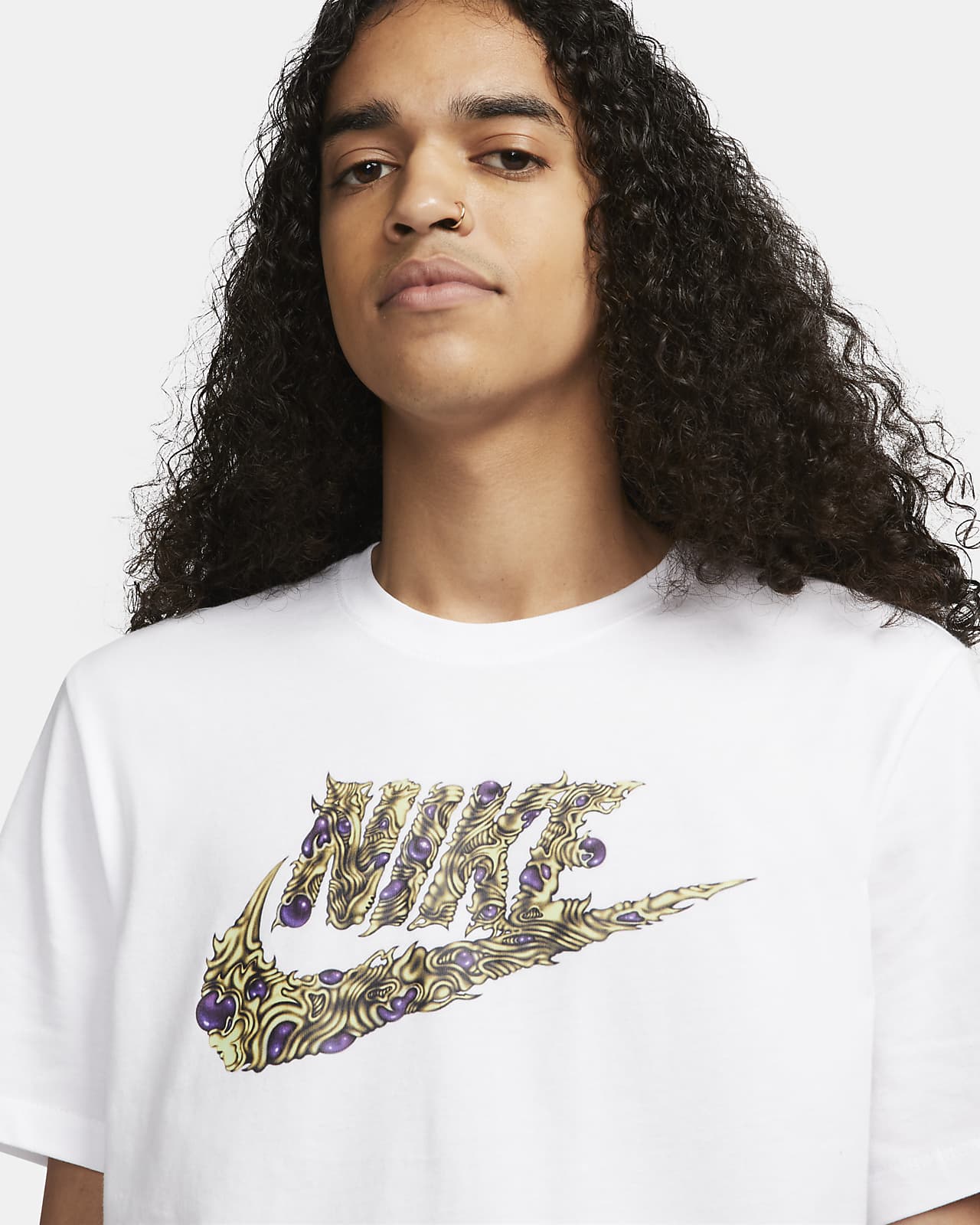 Nike Men\'s T-Shirt. Sportswear