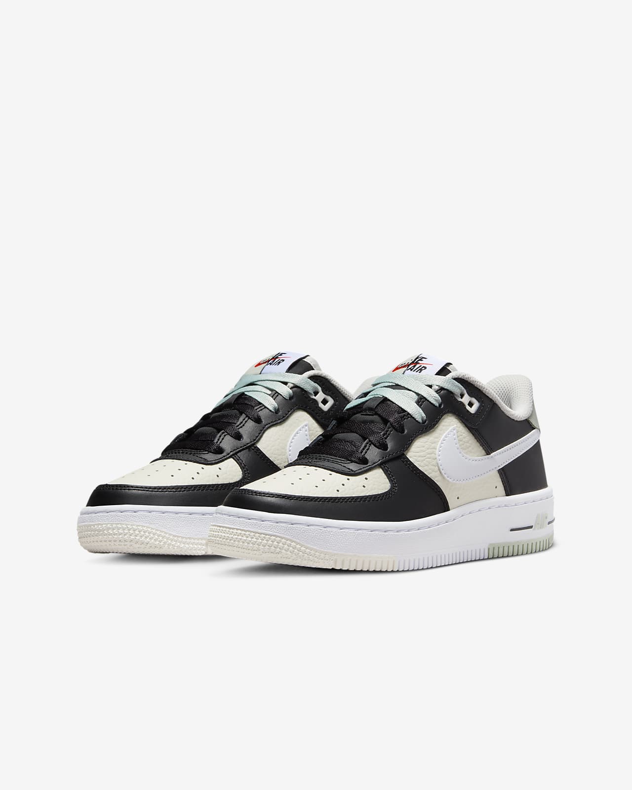 Bota Nike Air Force 1 LV8 3 pro větší děti. Nike CZ