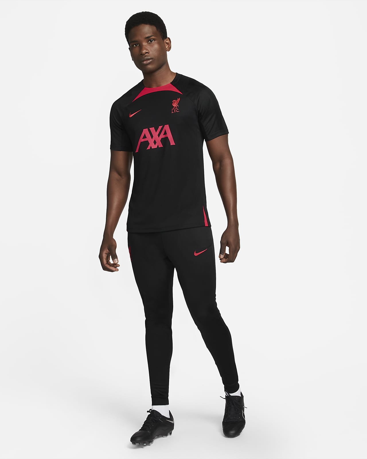Liverpool F.C. Strike Men's Nike Dri-FIT Short-Sleeve Football Top. Nike AE