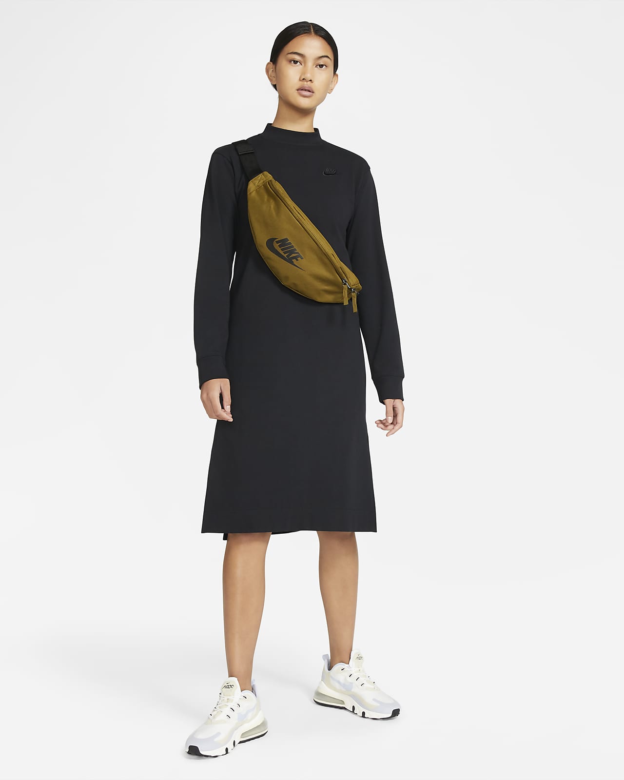 Long-Sleeve Dress. Nike JP