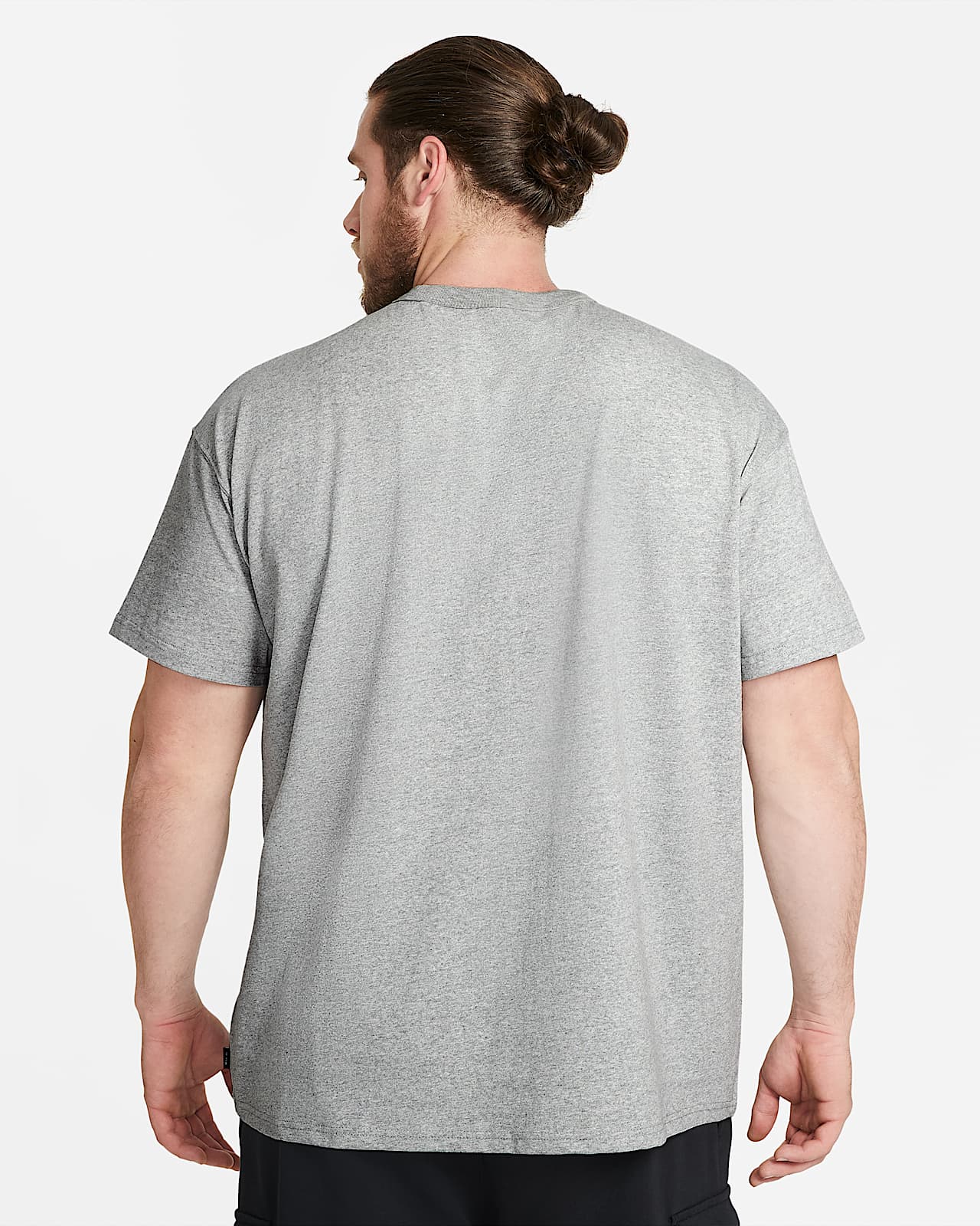 nike essential t shirt mens
