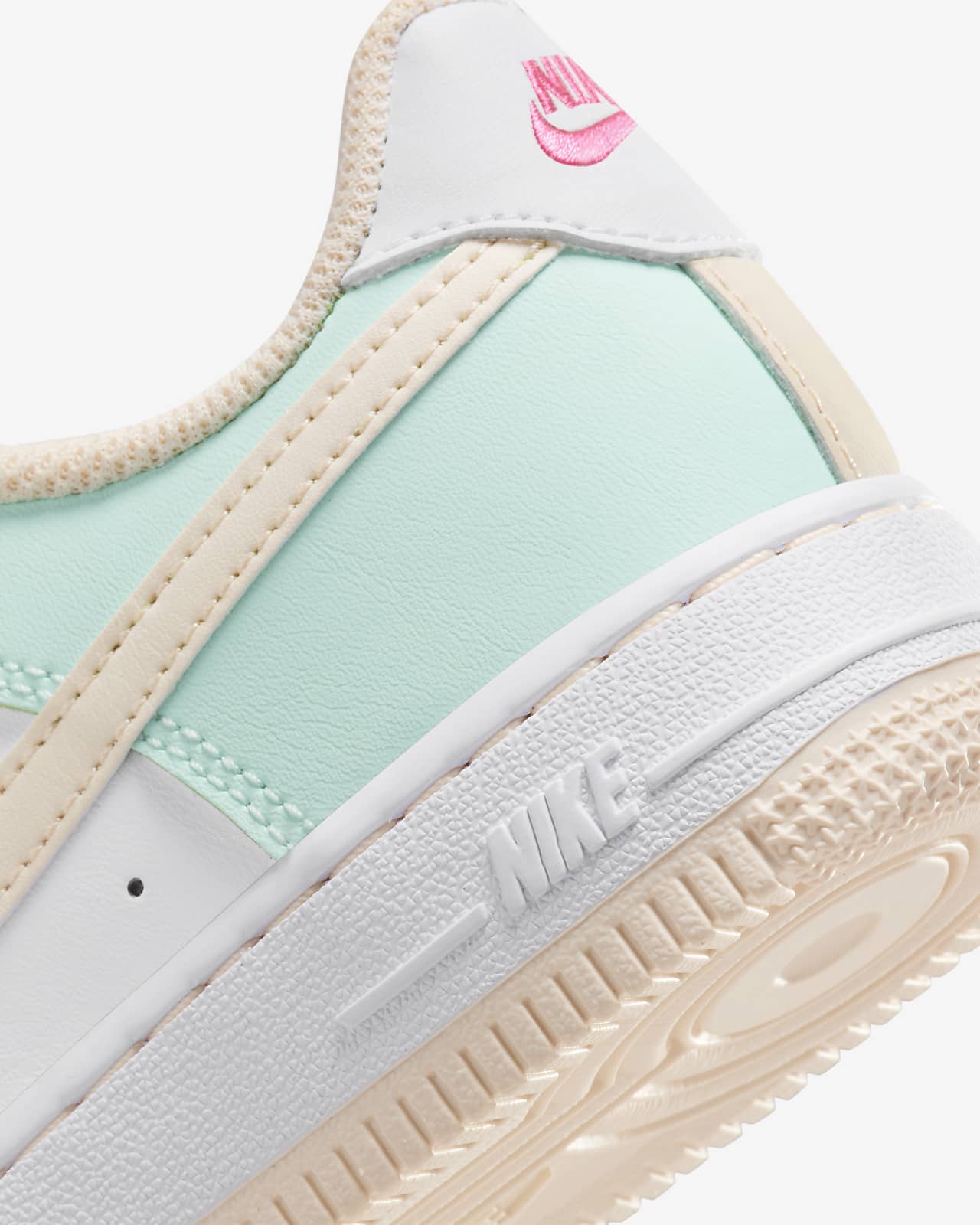 Nike air force store 1 low girls