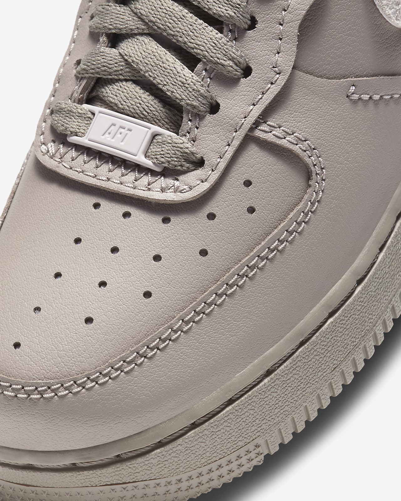 nike wmns air force 1 lxx