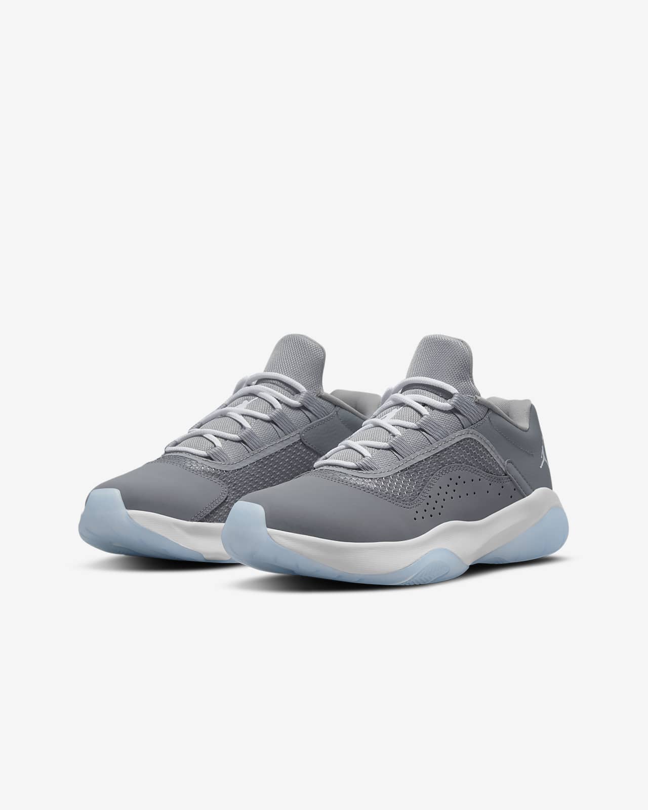 Calzado para niños talla grande Air Jordan 11 CMFT Low. Nike CL