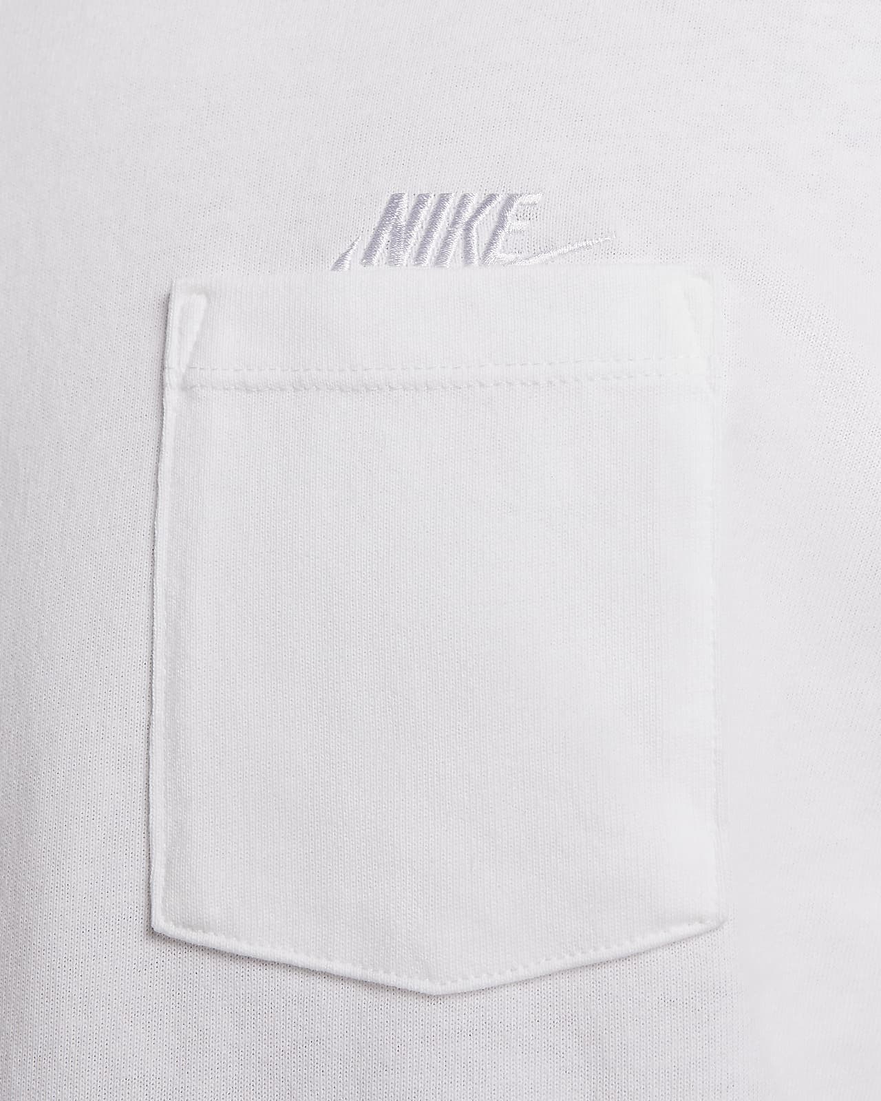 Nike Sportswear Premium Men\'s T-Shirt. Pocket Essentials