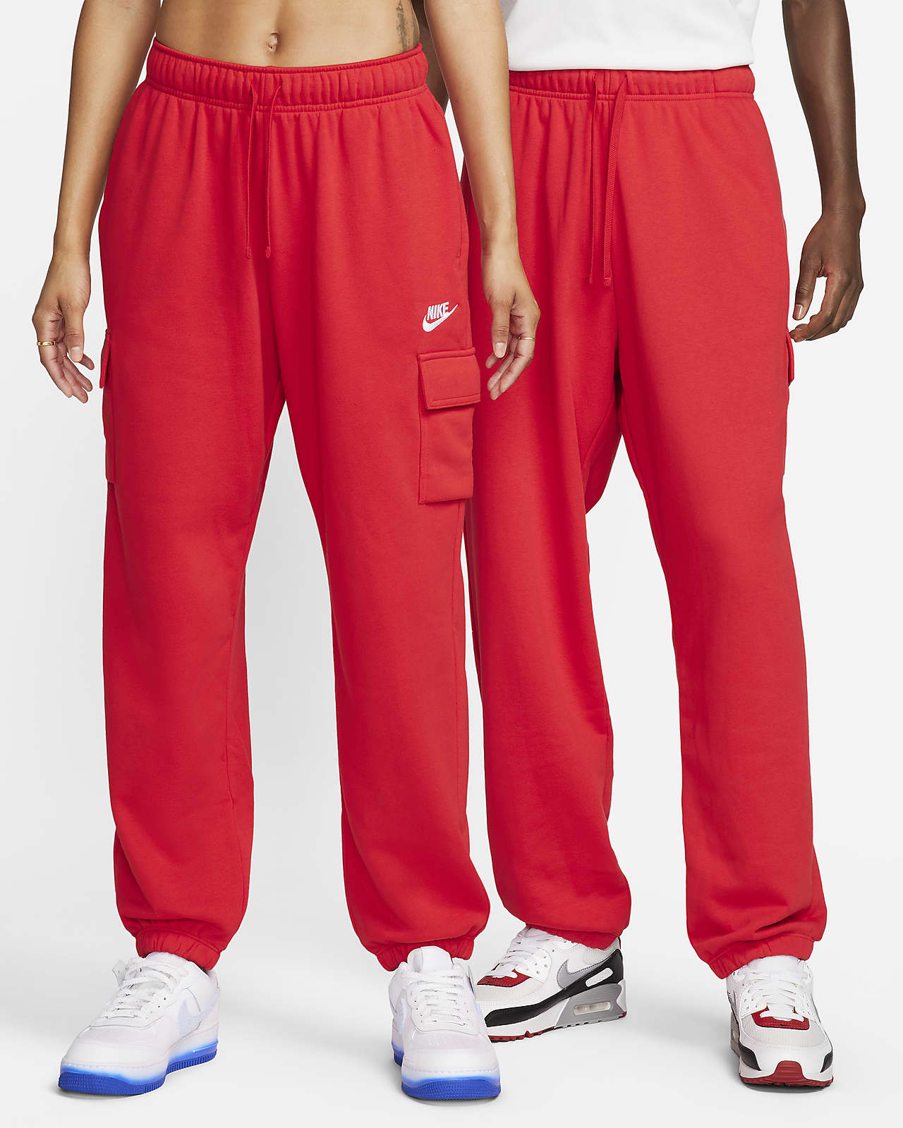 steek Betuttelen Beraadslagen Nike Sportswear Club Fleece Women's Mid-Rise Oversized Cargo Sweatpants.  Nike.com