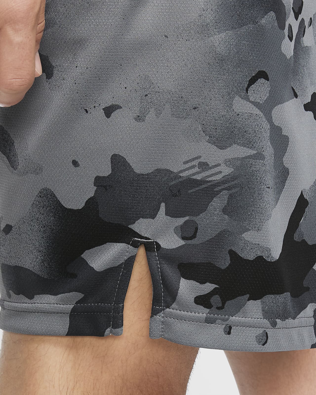 women's camo shorts nike pro
