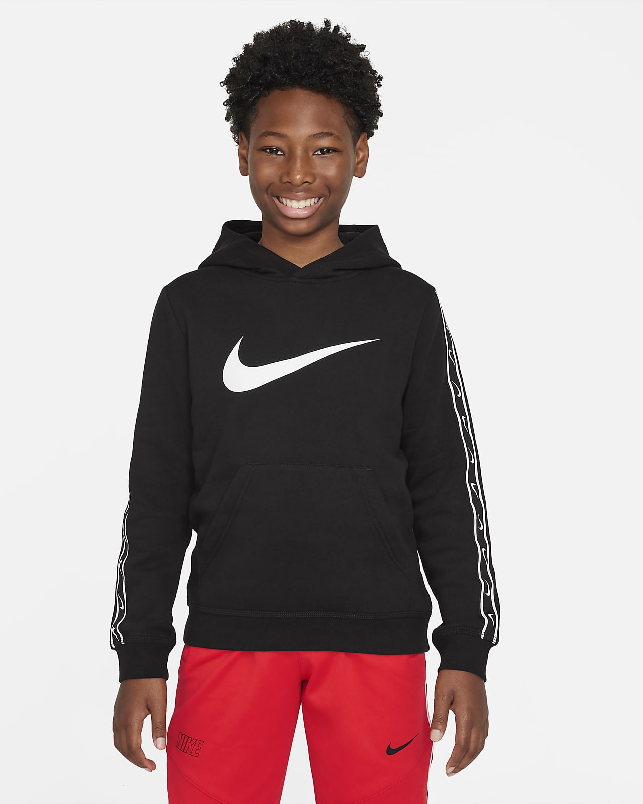 Nike Sportswear Repeat-pullover-hættetrøje i fleece til større børn (drenge)